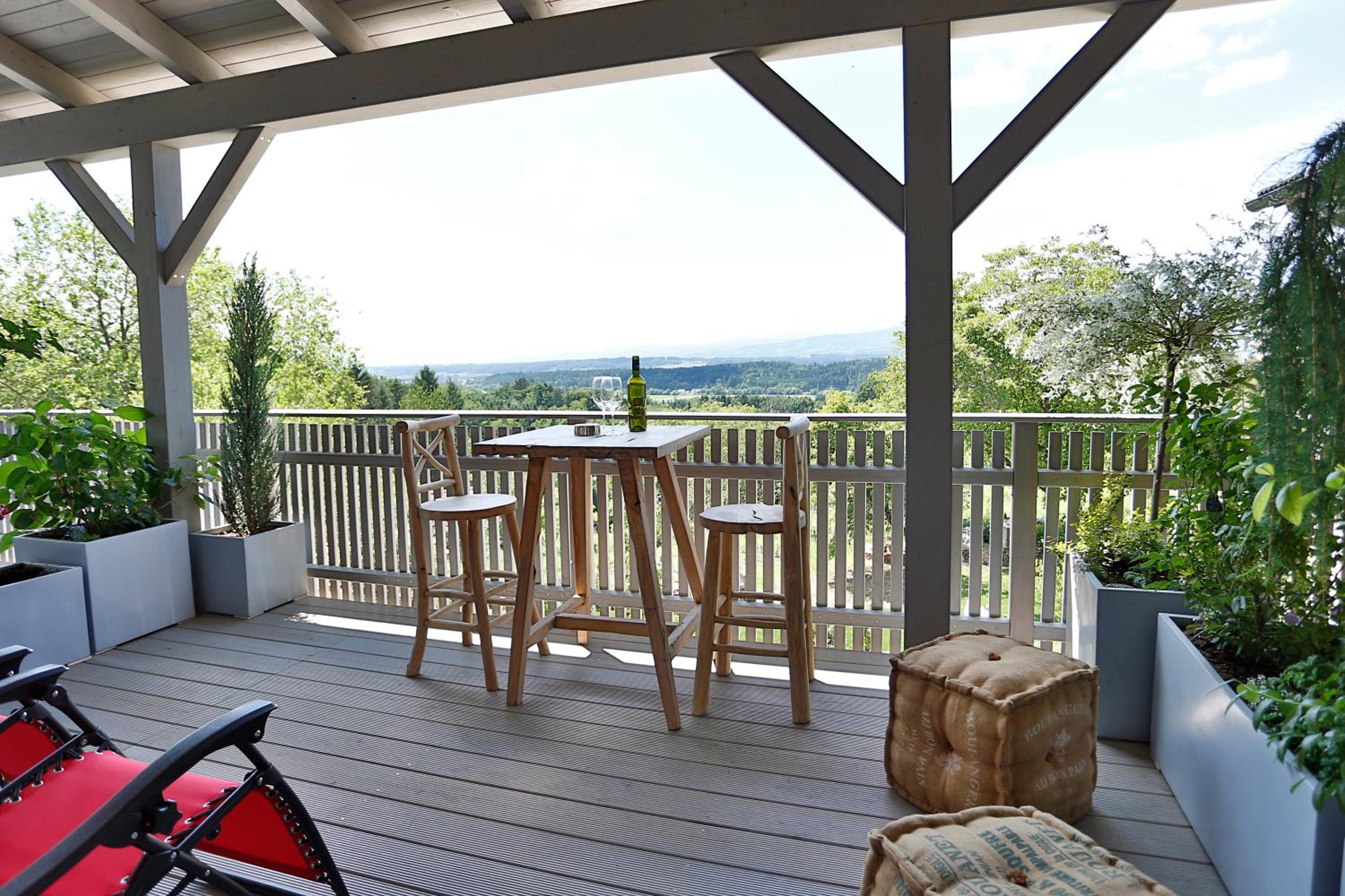 Comfort One-Bedroom Apartment with Balcony photo 3