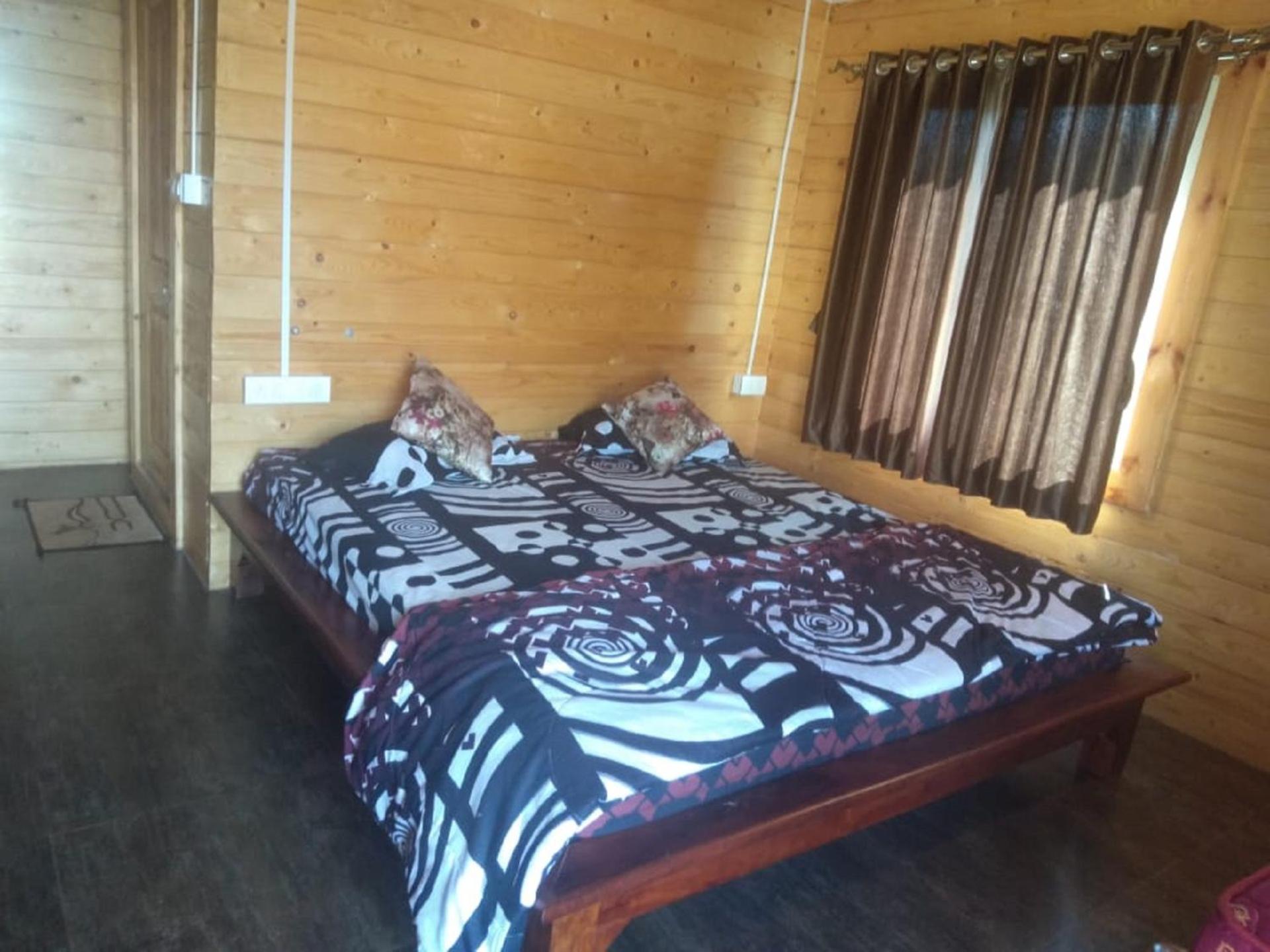 Double Room with Mountain View - Photo 1