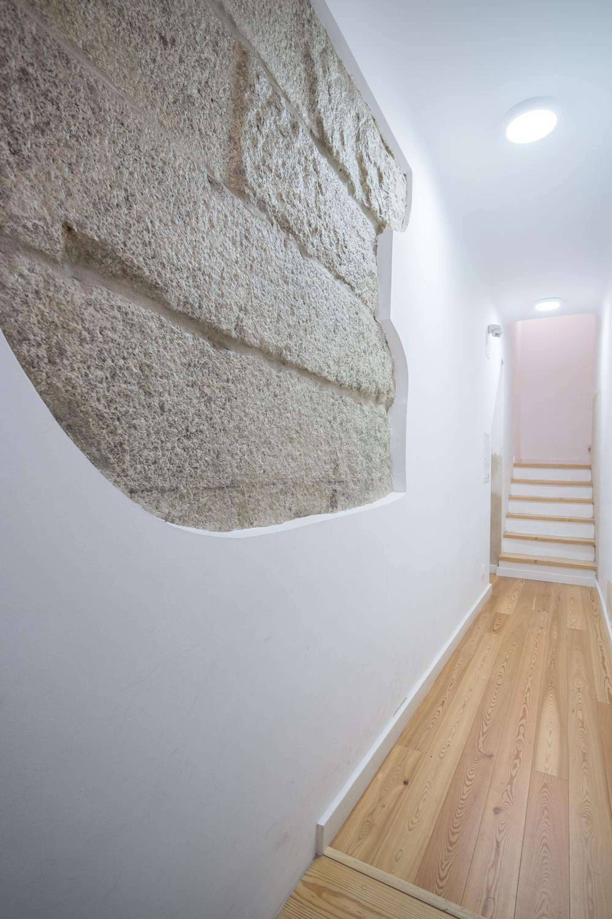 Apartment - Split Level - Photo 7