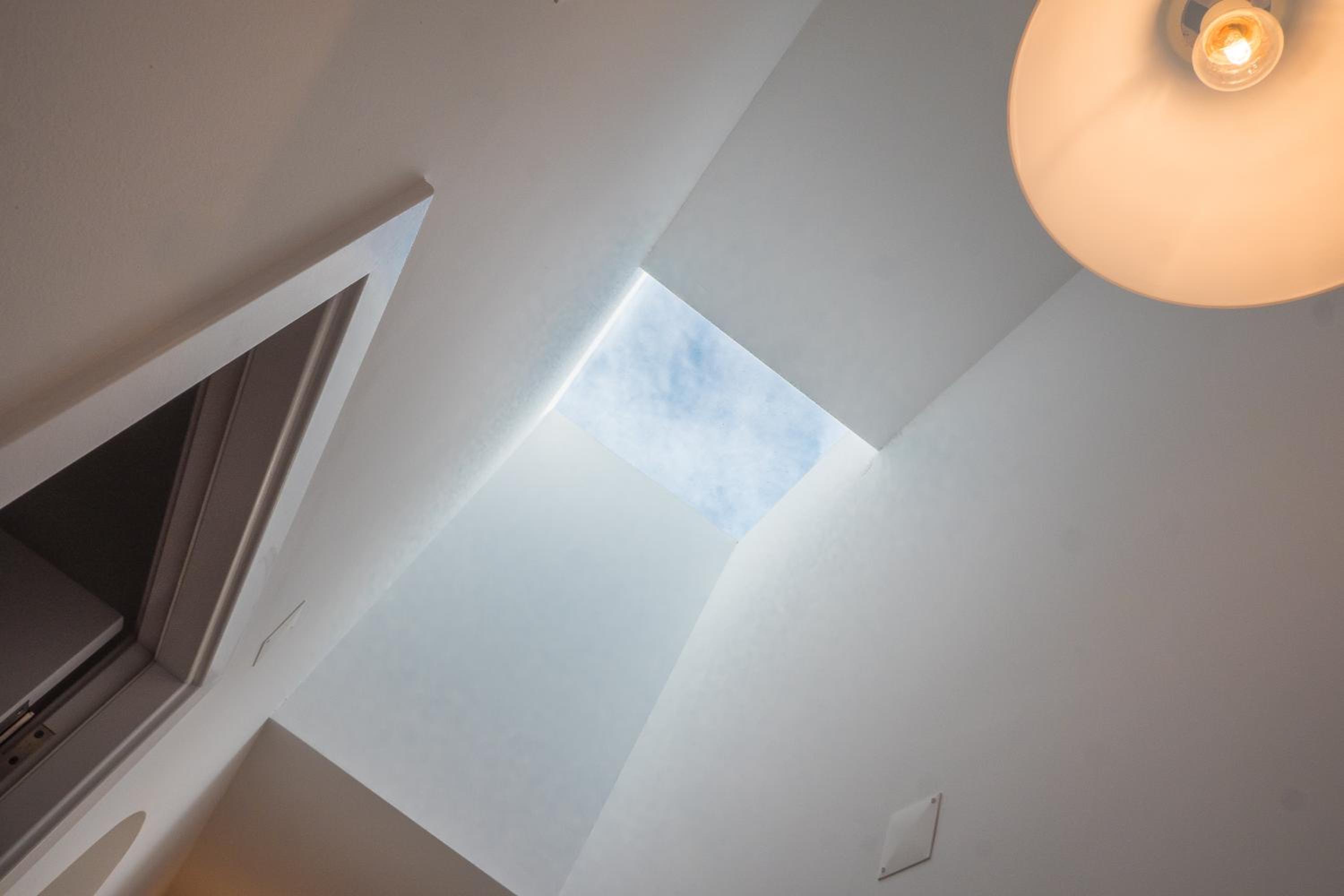 Apartment - Split Level - Photo 16