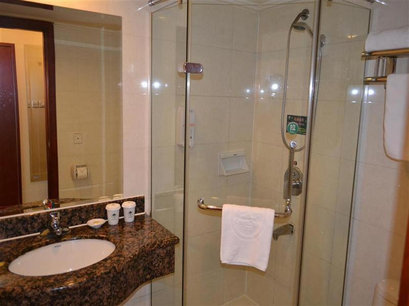 Deluxe Suite photo 3