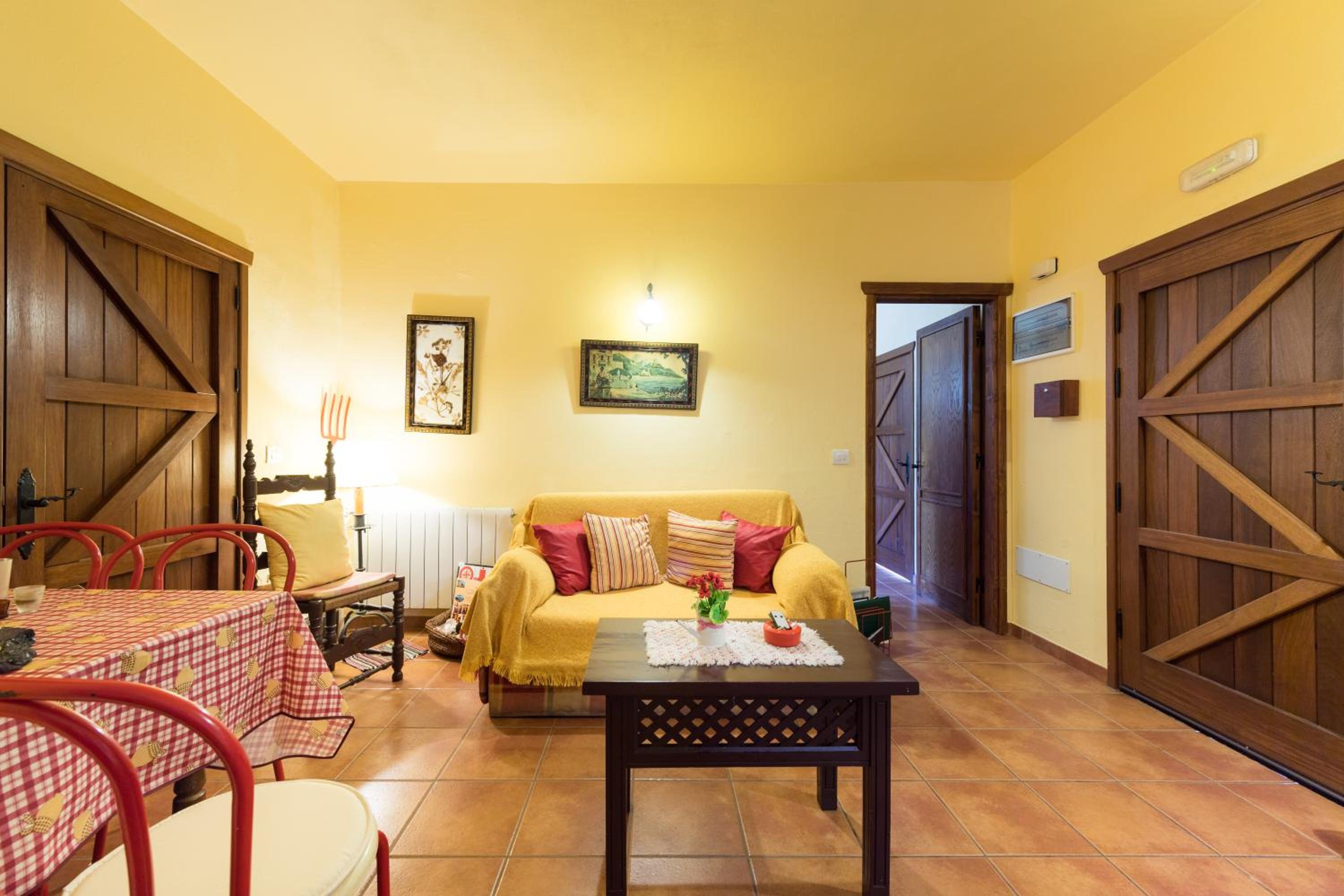 One-Bedroom House photo 3