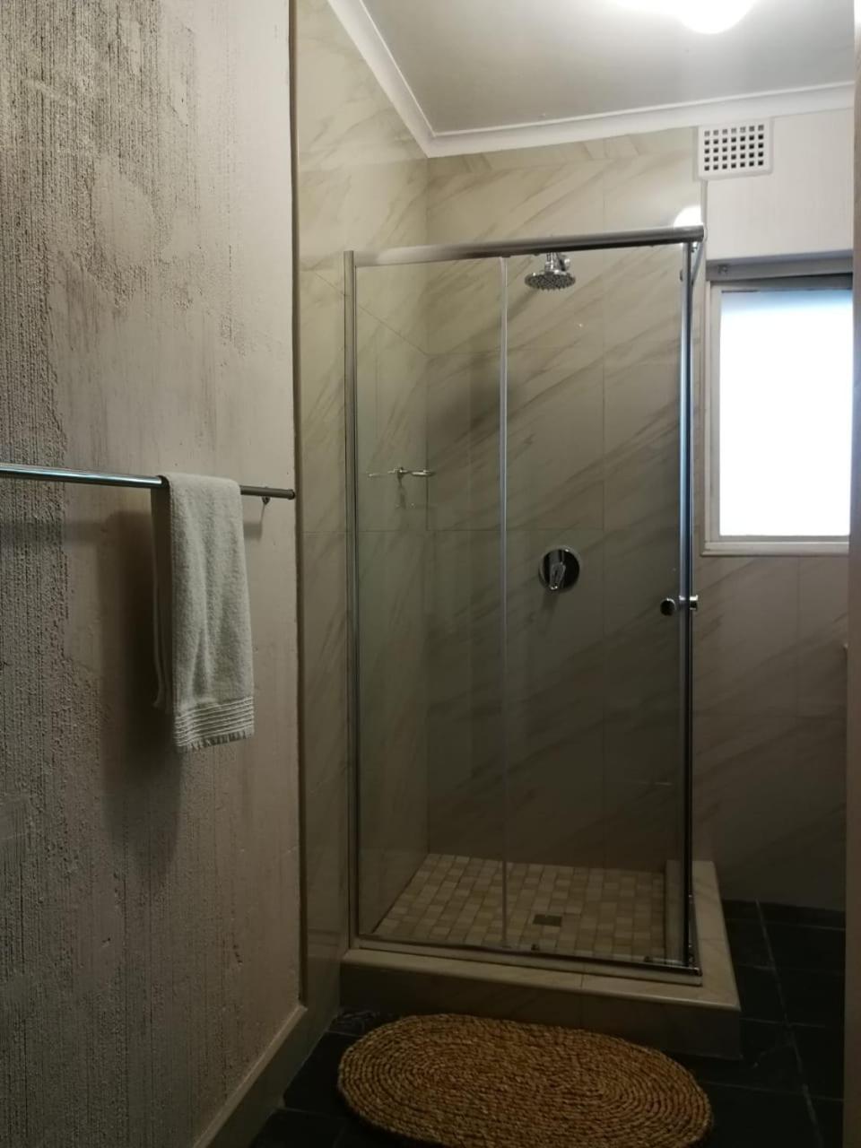 Standard Triple Room - Photo 2