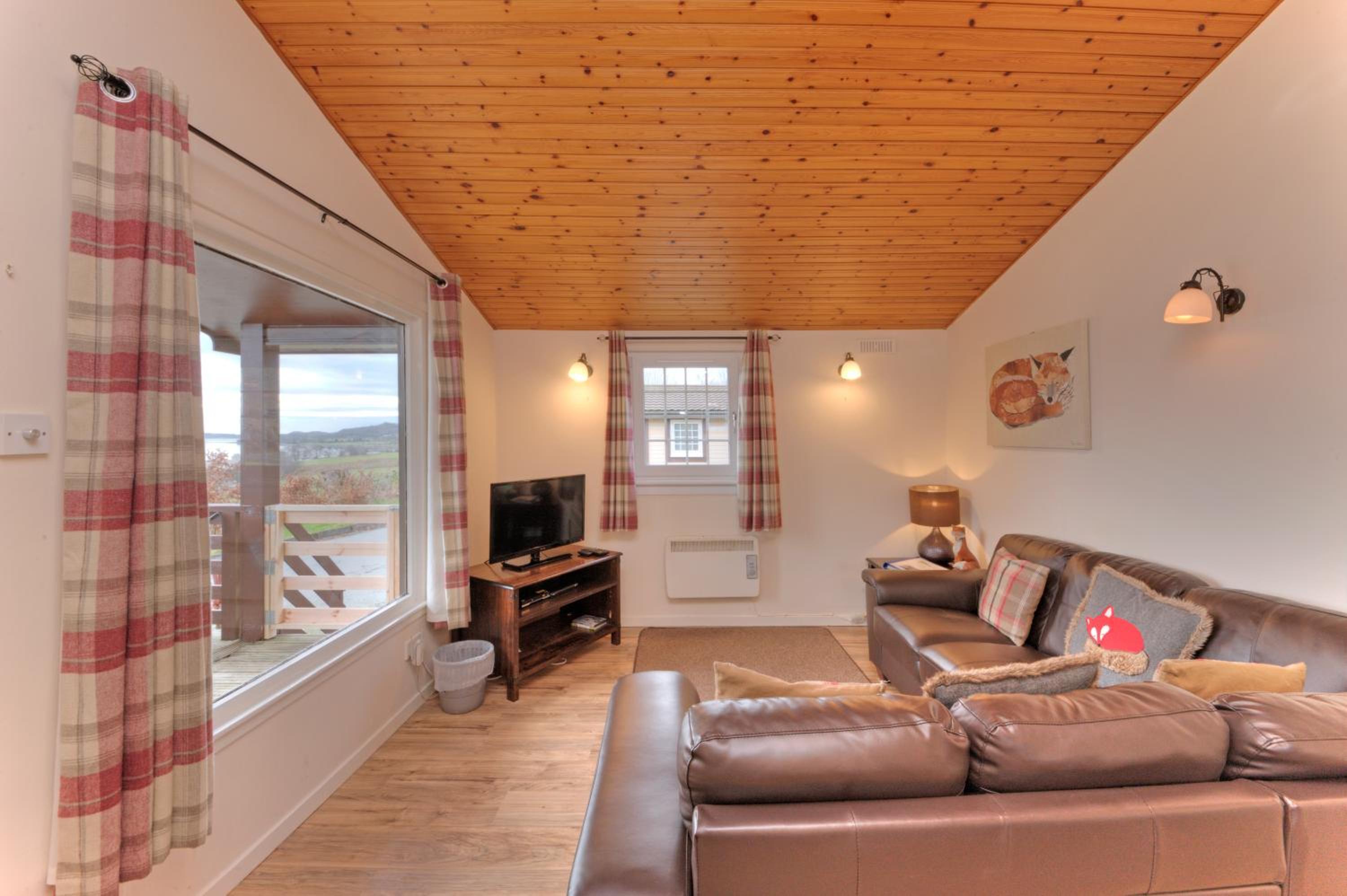 Two-Bedroom Lodge with Lake View C photo 1