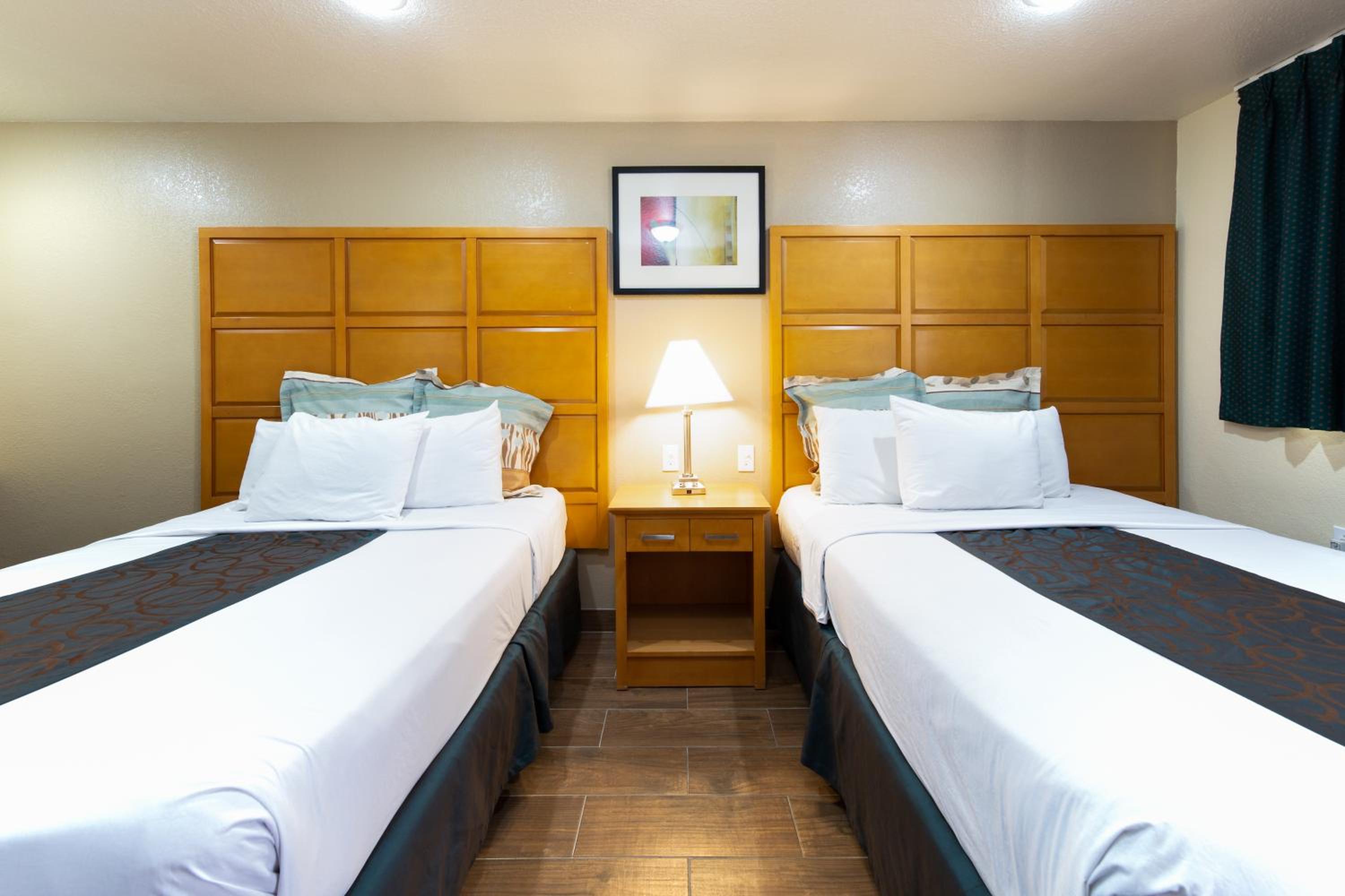 Double Room with Two Double Beds - Non-Smoking - Photo 1
