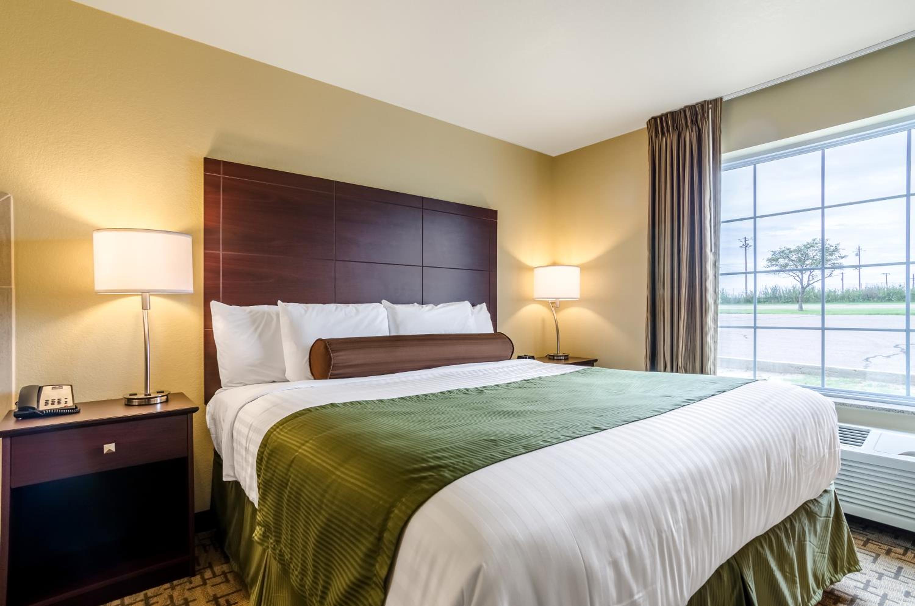 King Suite with Spa Bath photo 1