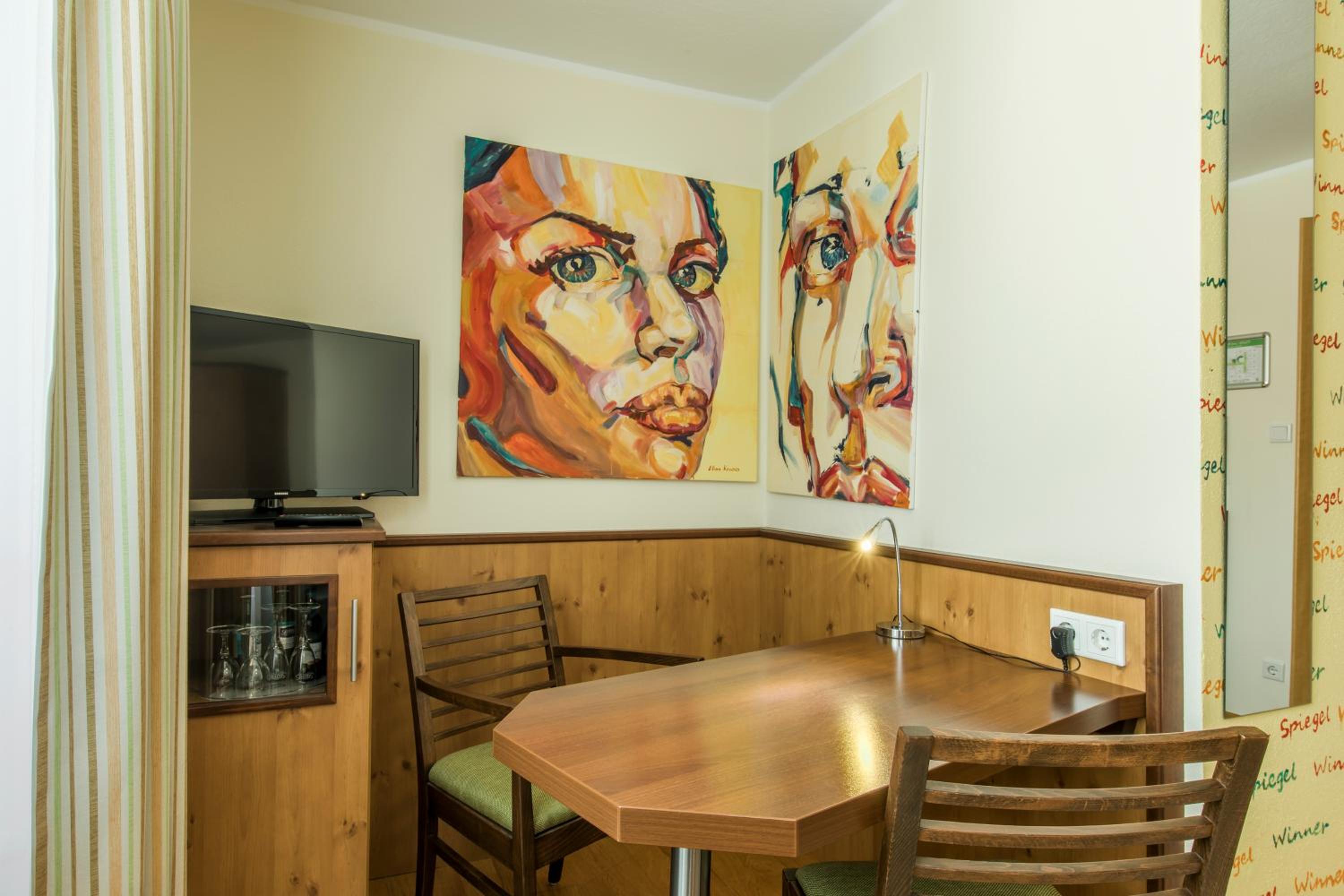 Double Room - Photo 5