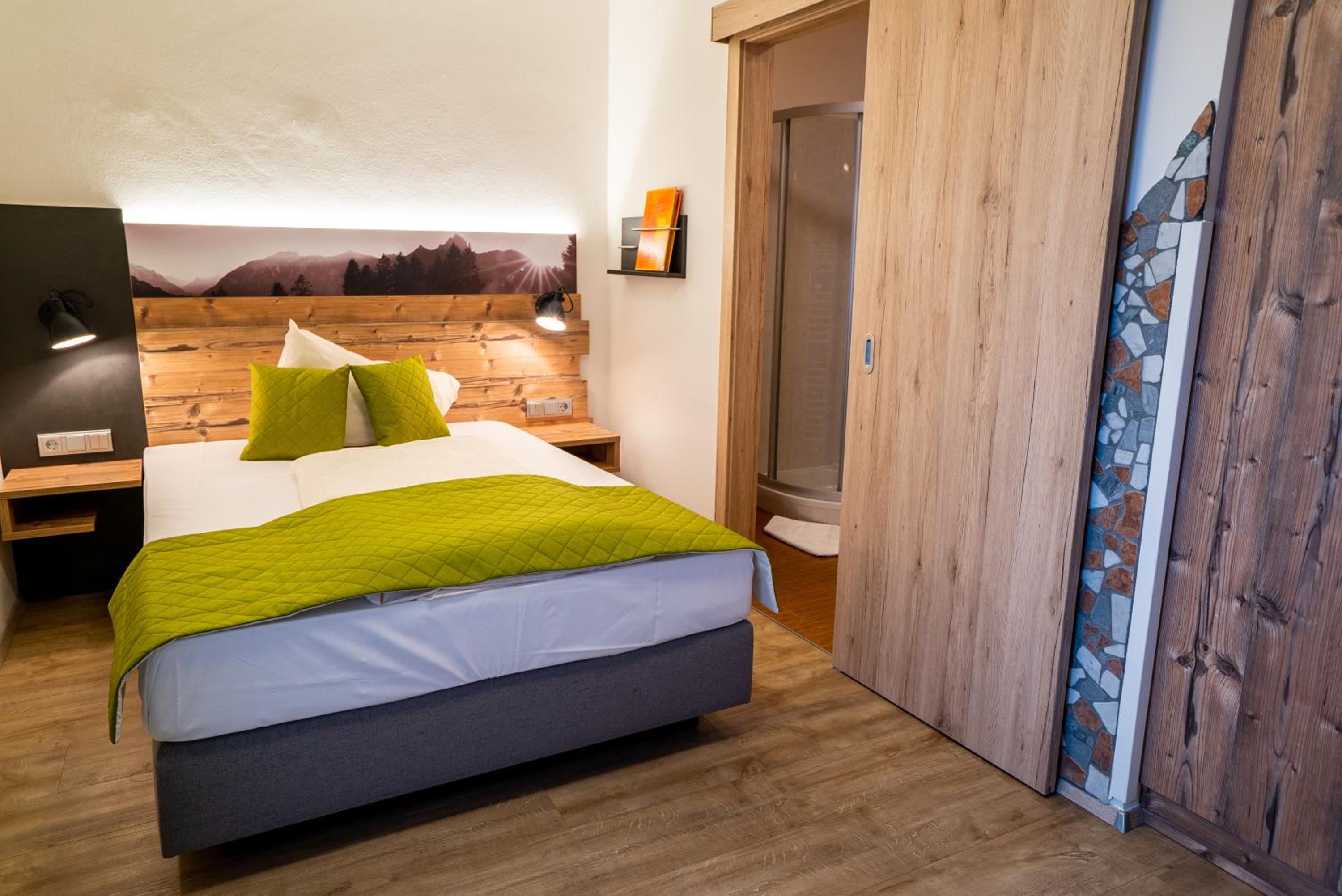 Economy Double Room