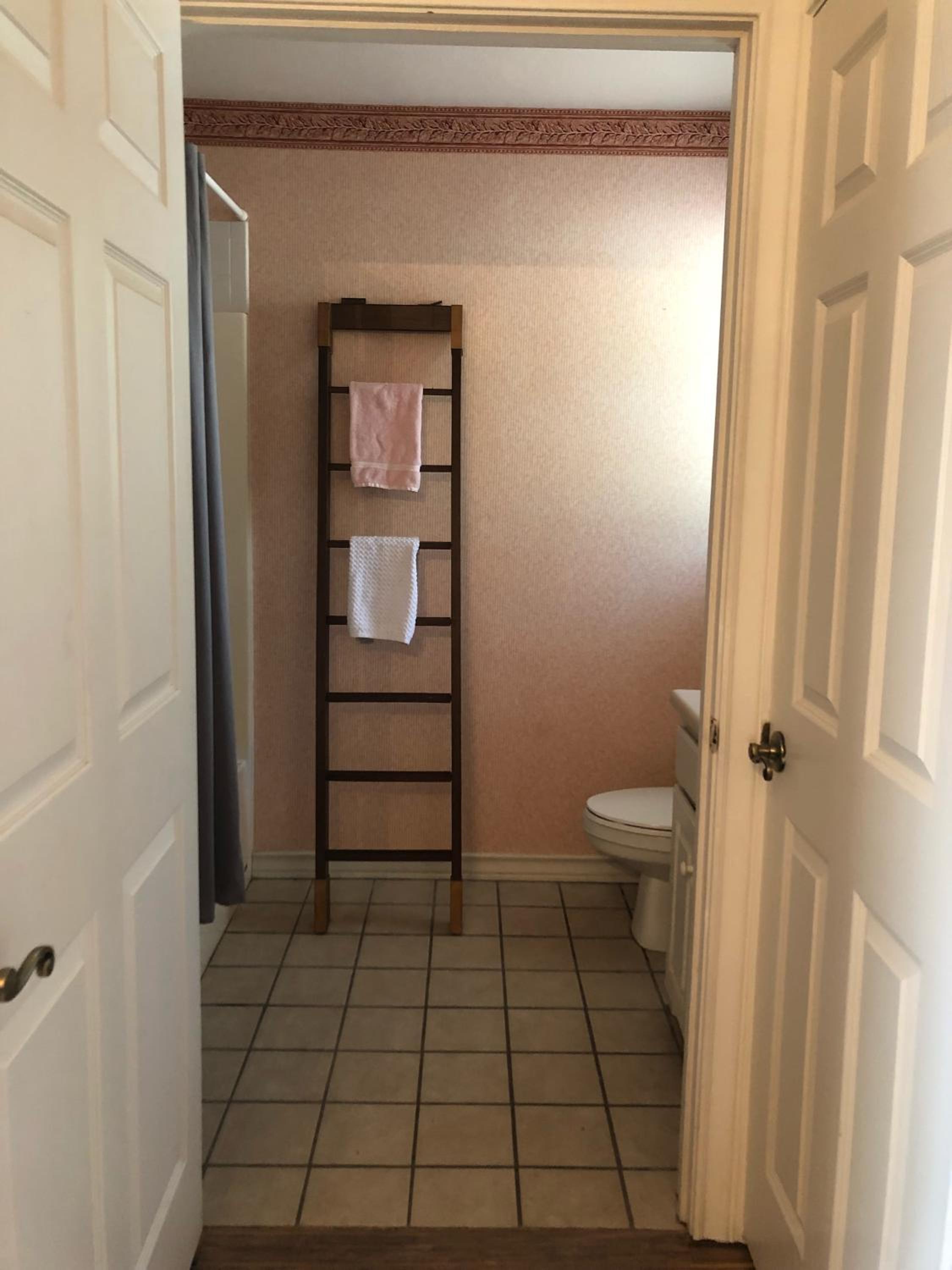 One-Bedroom House - Photo 5