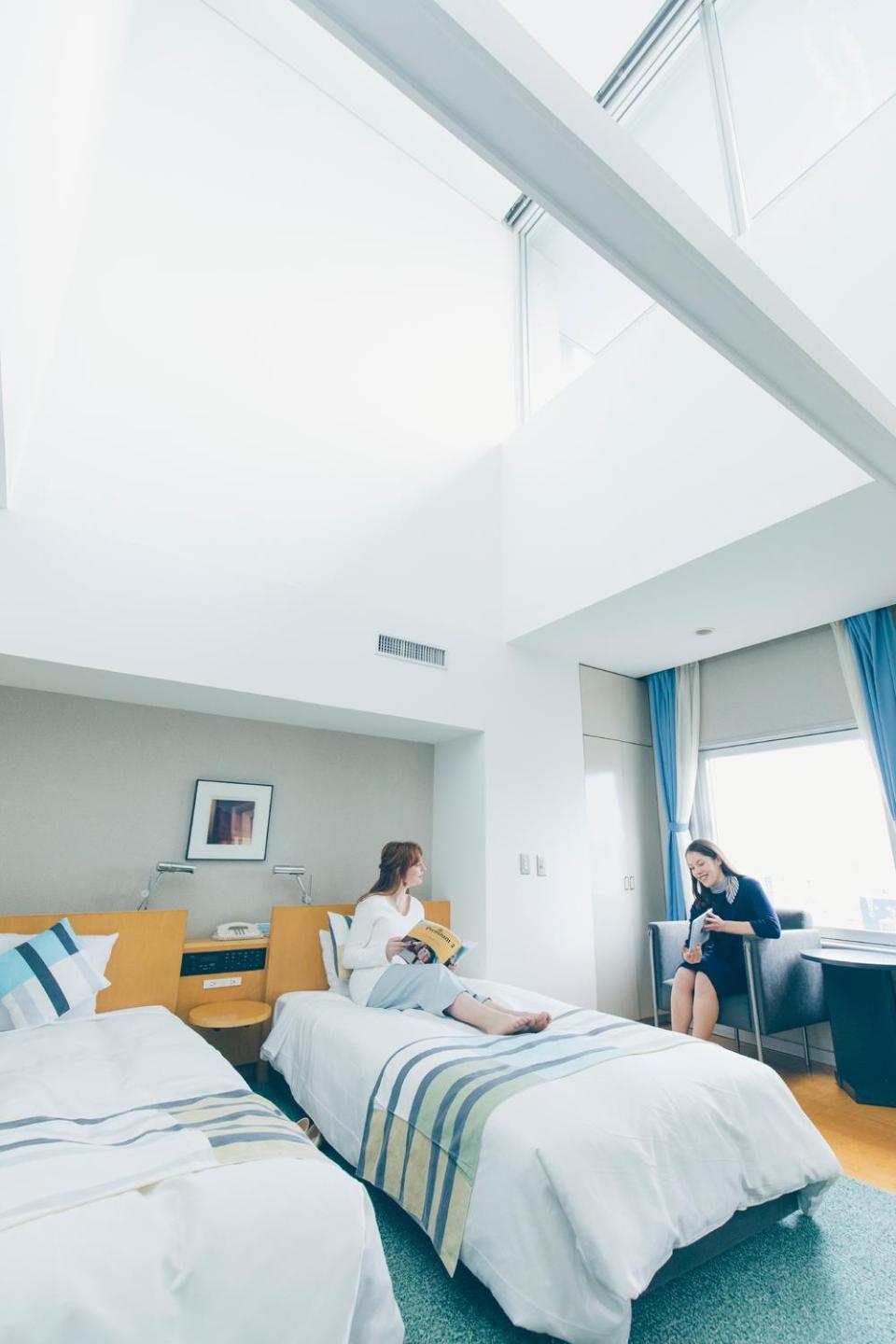 Twin Room with High Ceiling - Non-Smoking