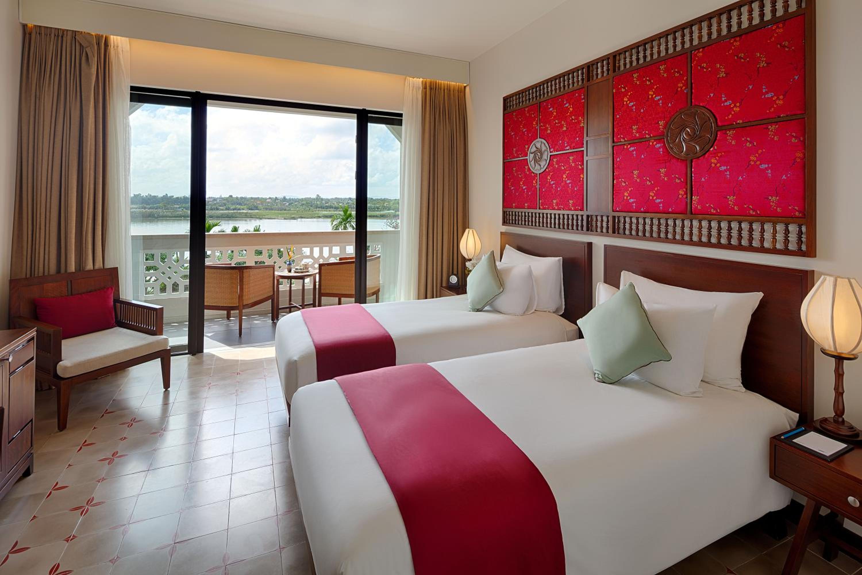  Grand Deluxe Twin Pool & River View photo 3