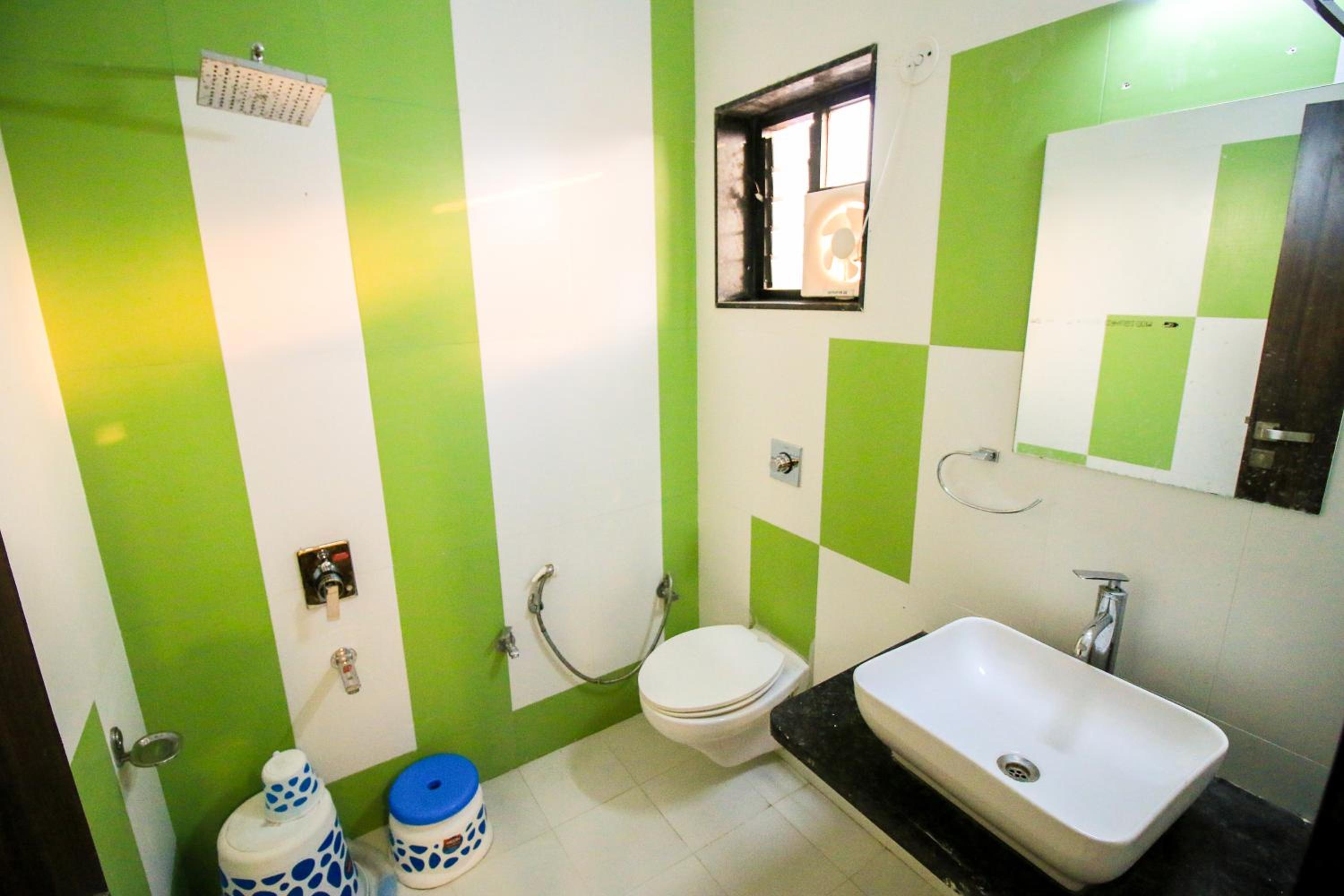 Deluxe Twin Room photo 3