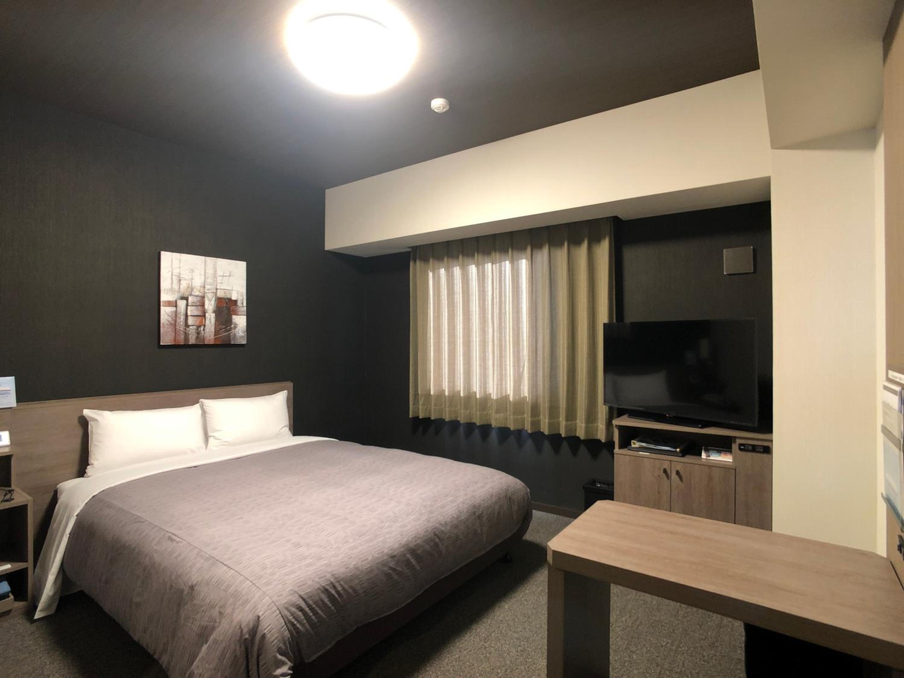 Double Room - Non-Smoking  - Photo 4