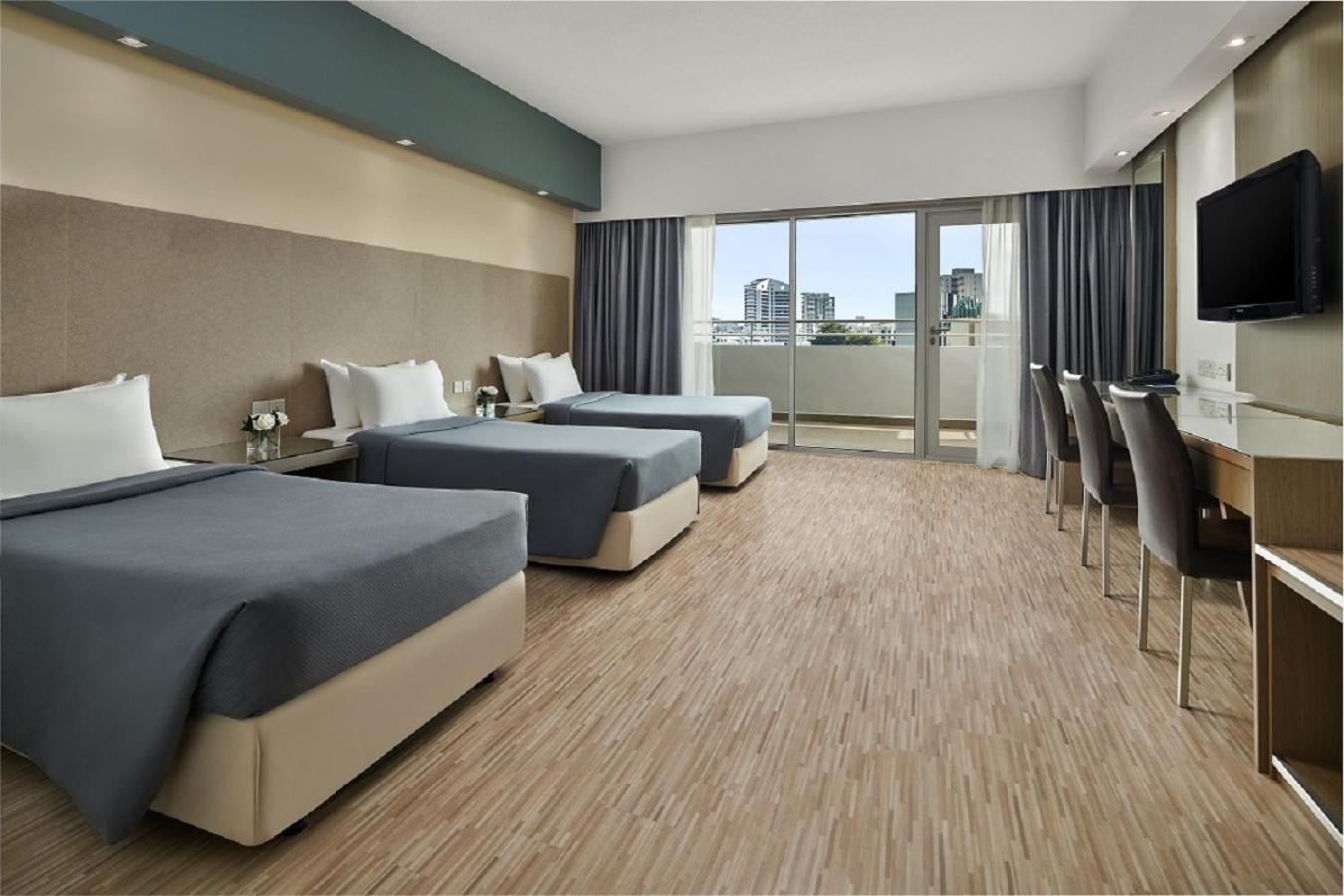Deluxe Triple Room photo 1