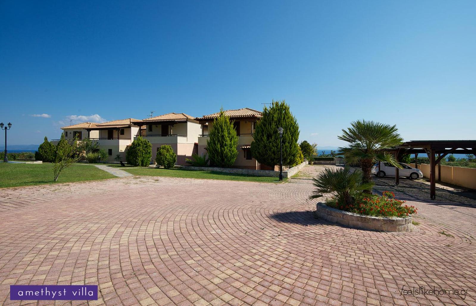 Deluxe Villa photo 1