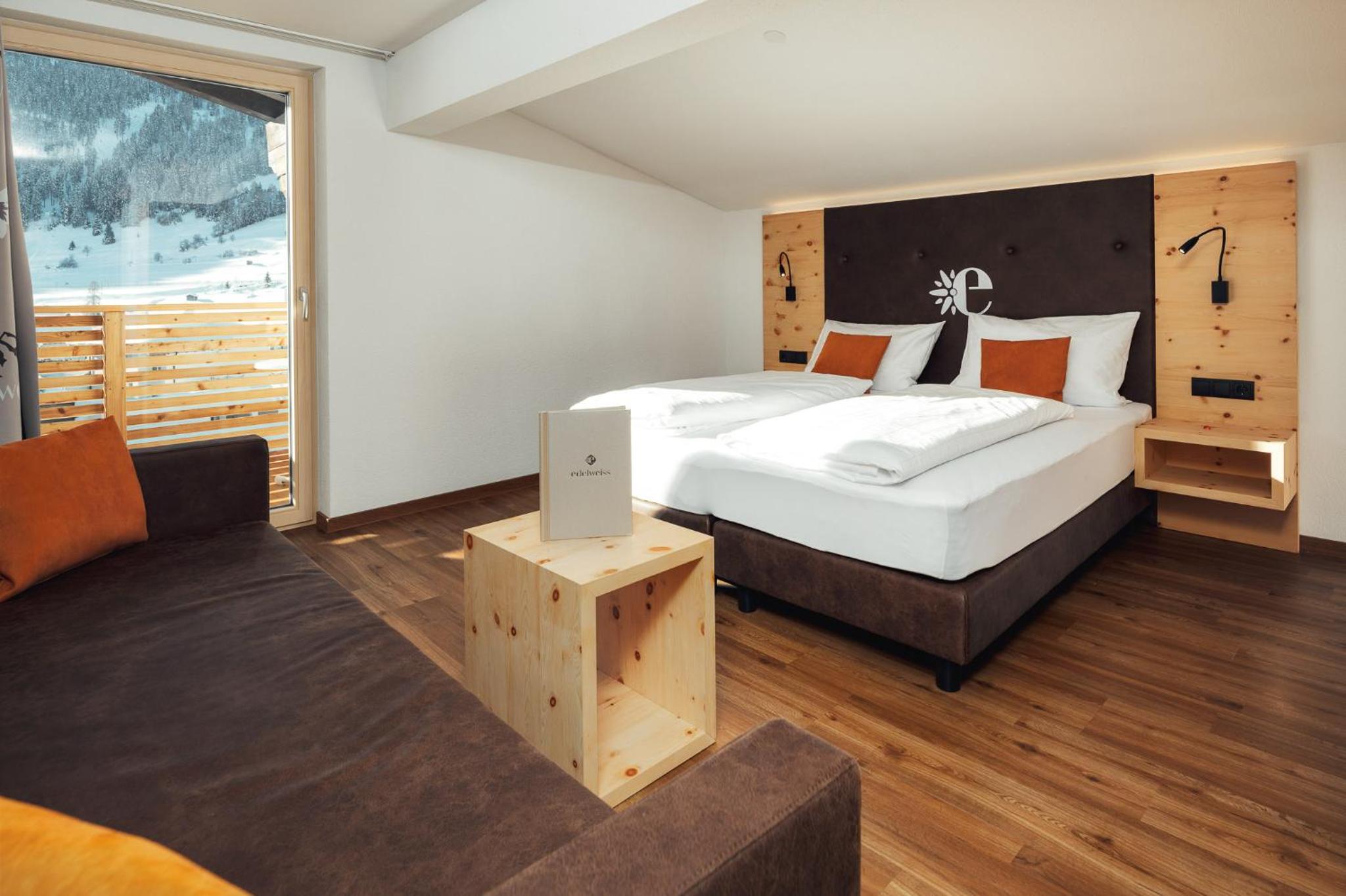 Deluxe Double Room with Balcony