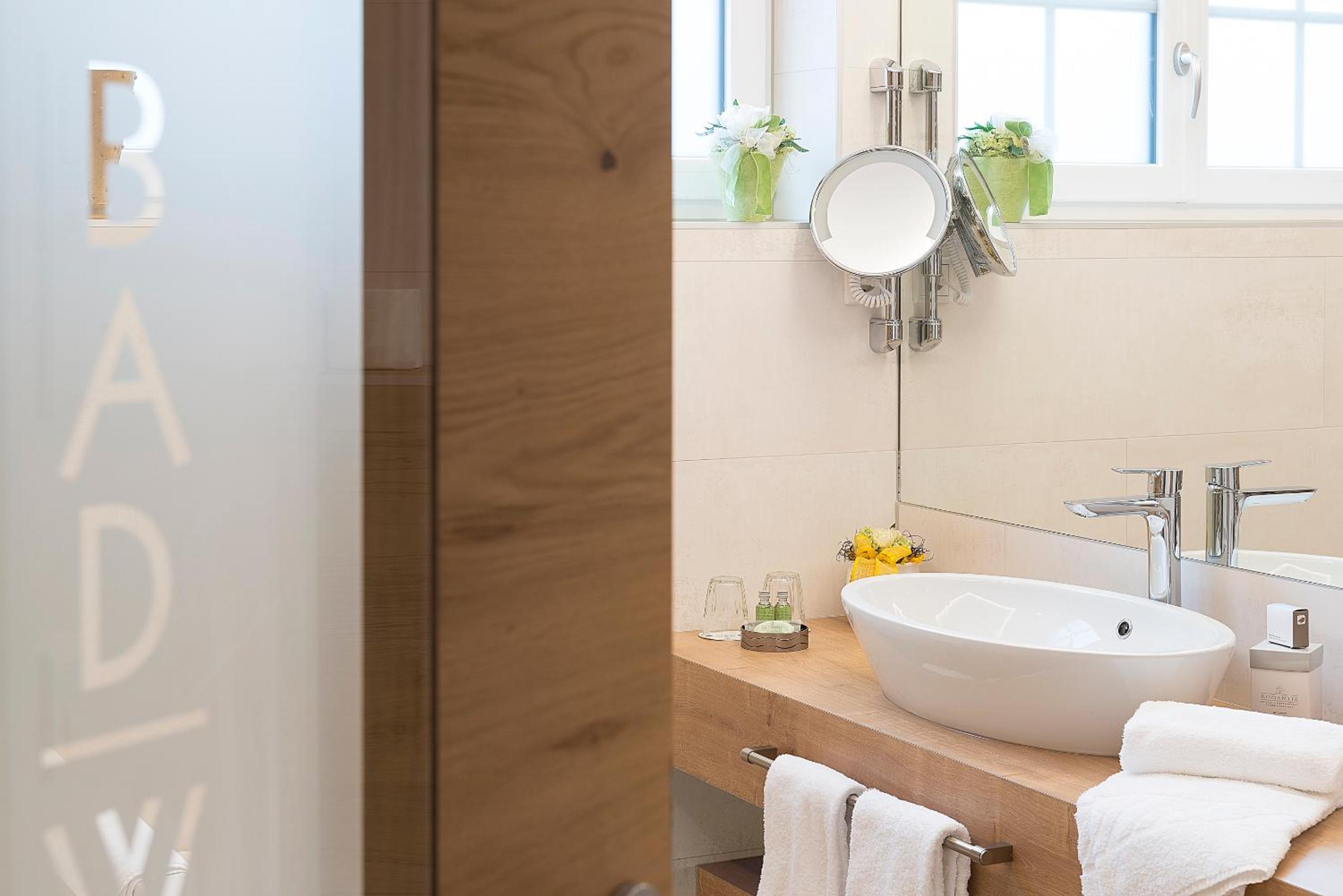 Suite with City View - Photo 2