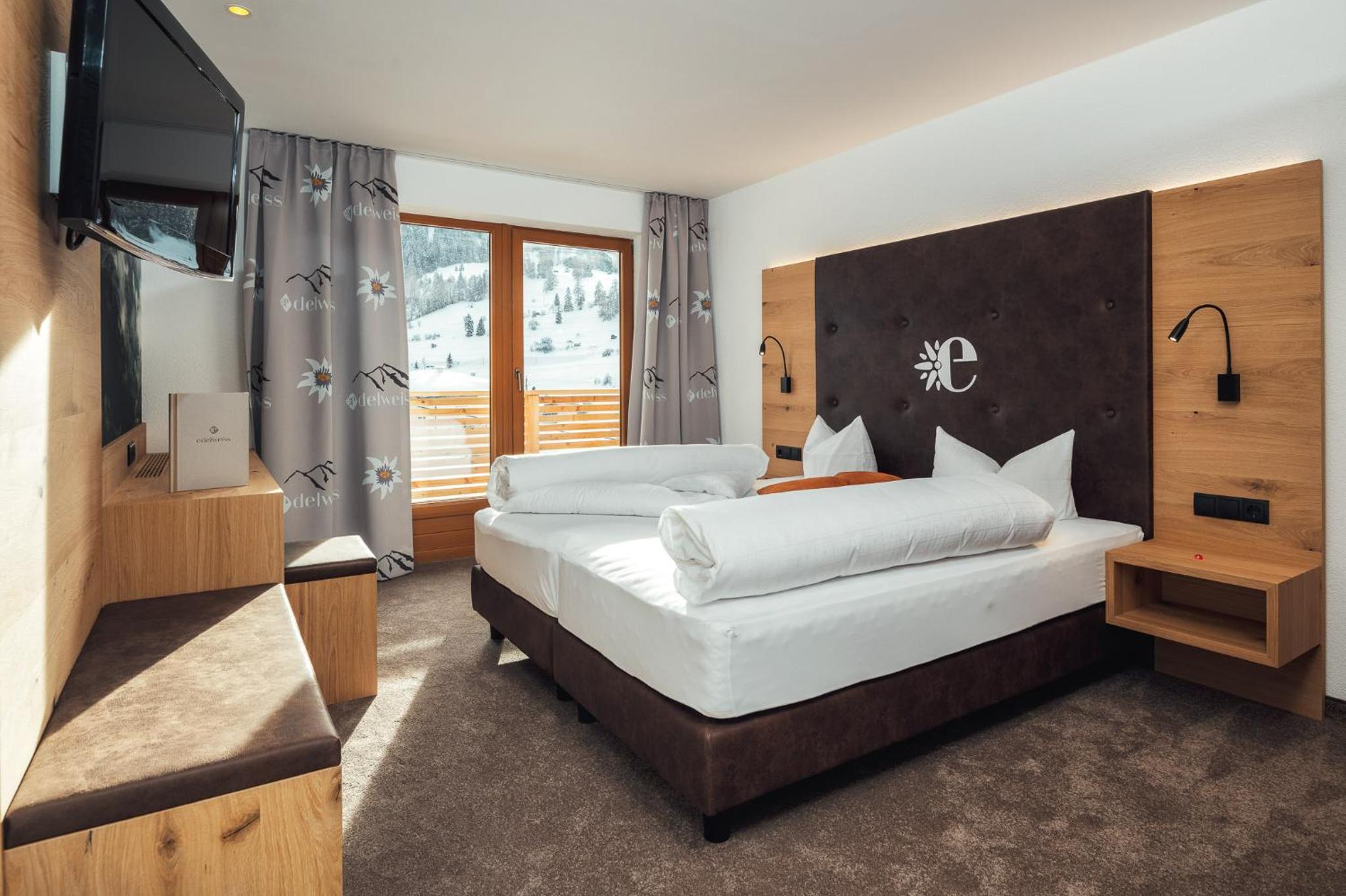 Double Room with Balcony photo 2