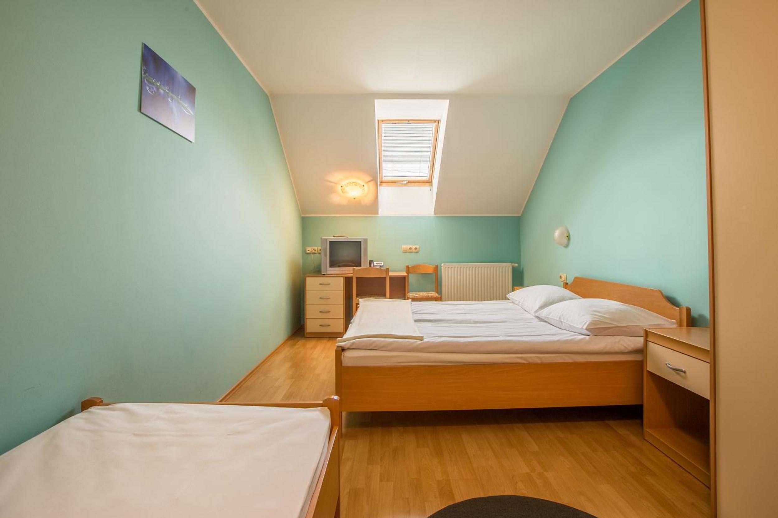 Triple Room - Photo 4