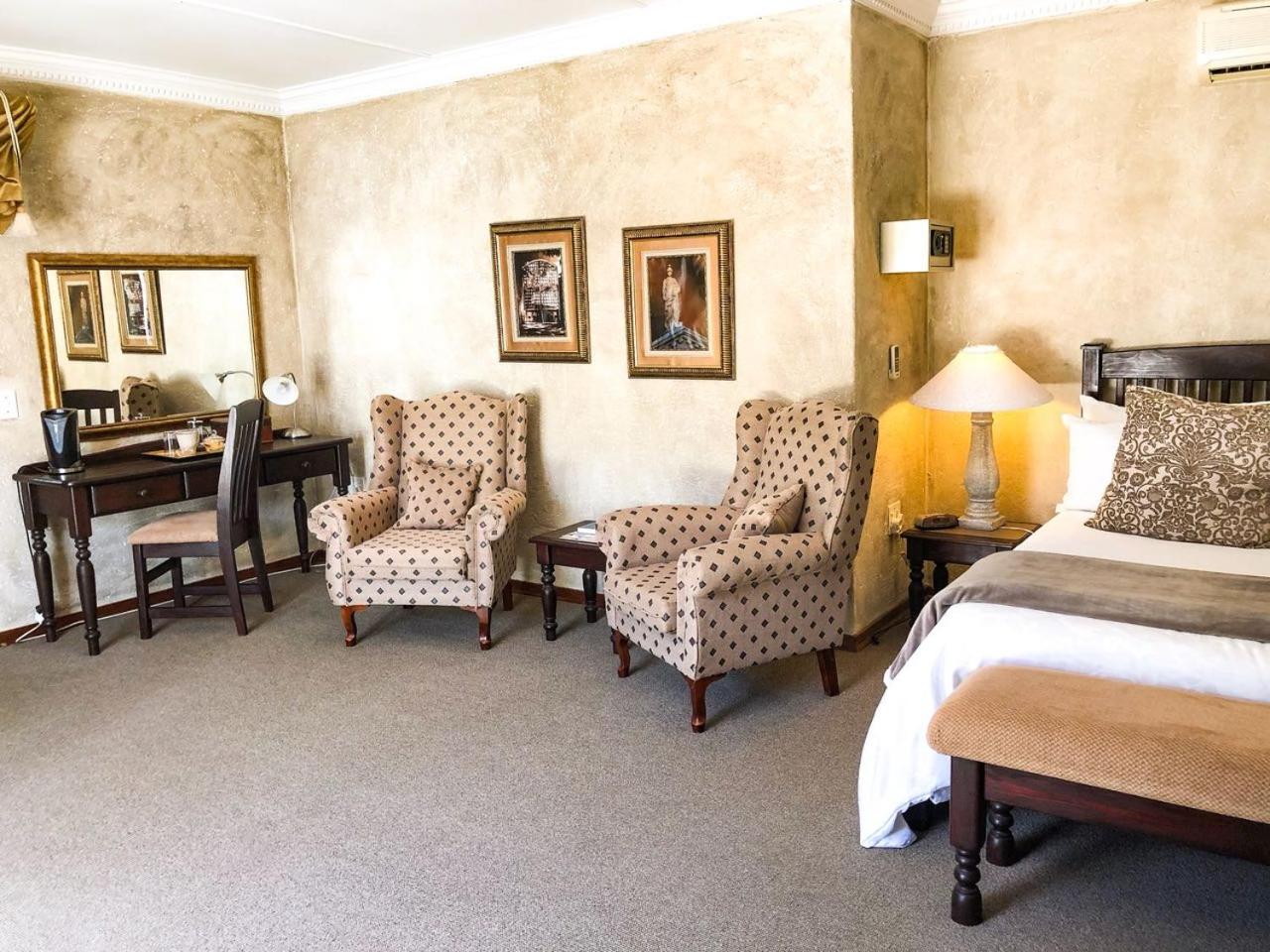 Deluxe Queen Room photo 2