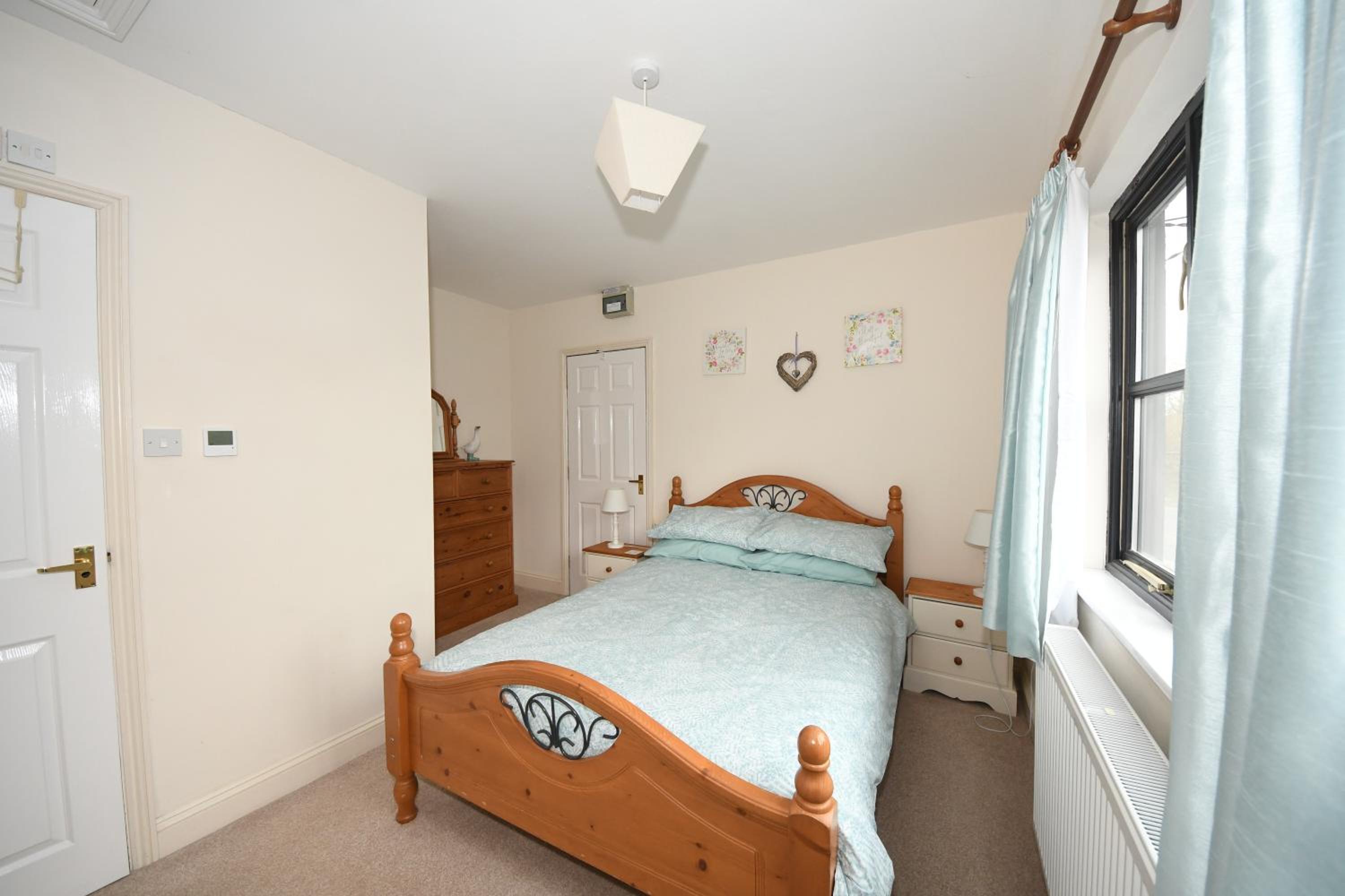 One-Bedroom House - Photo 15