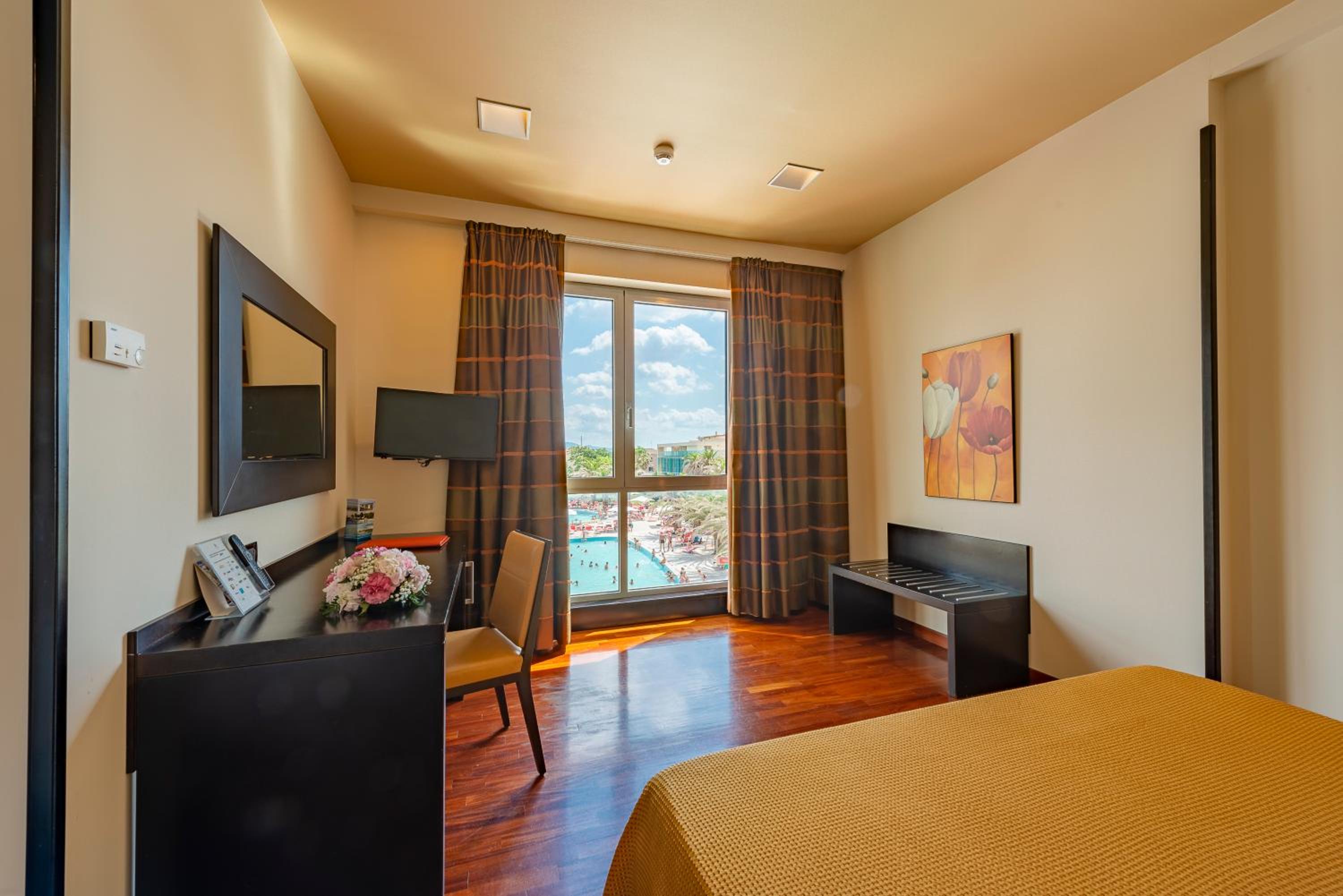 Double Room - Photo 8