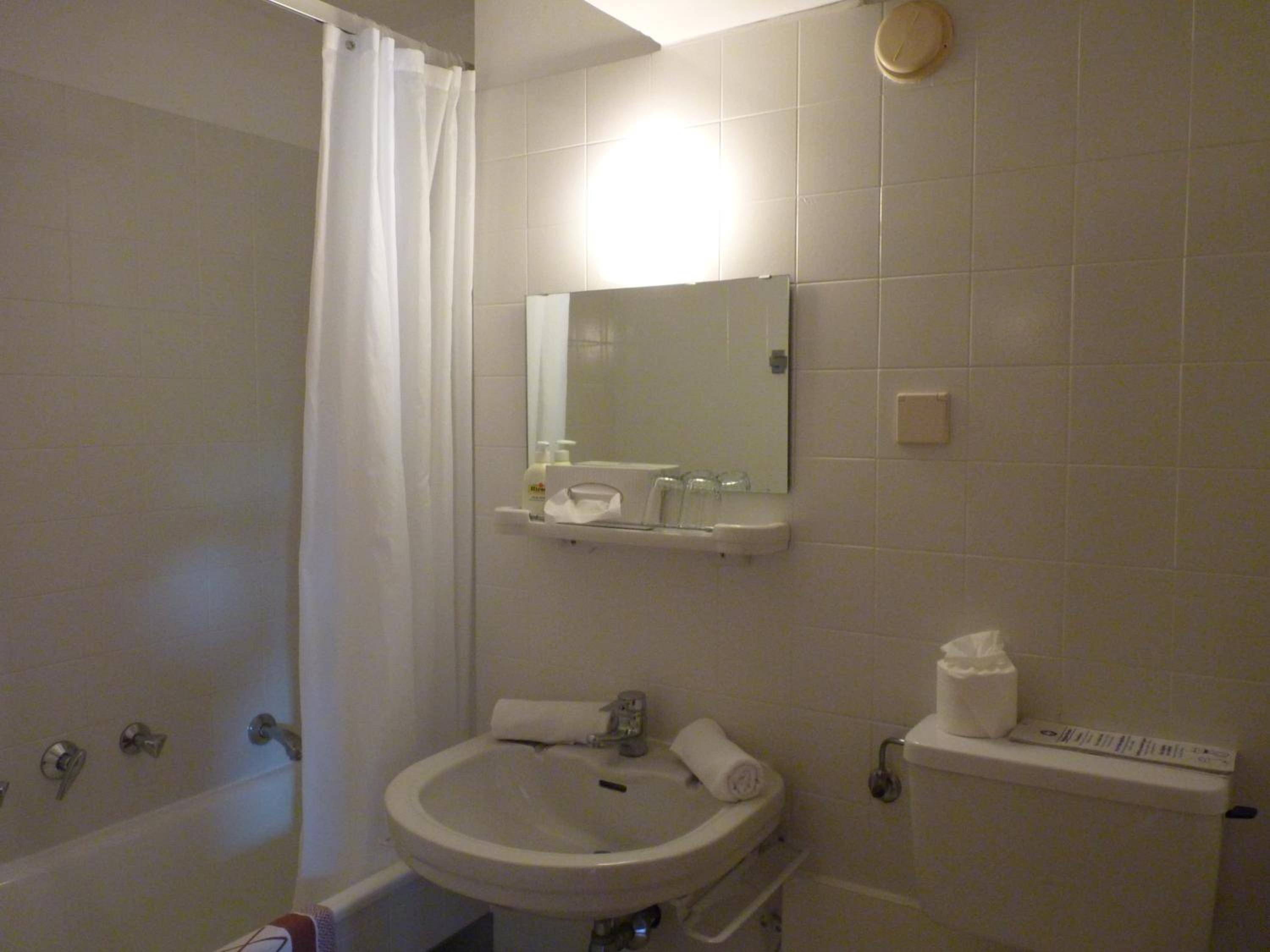 Double Room with Balcony and Garden View