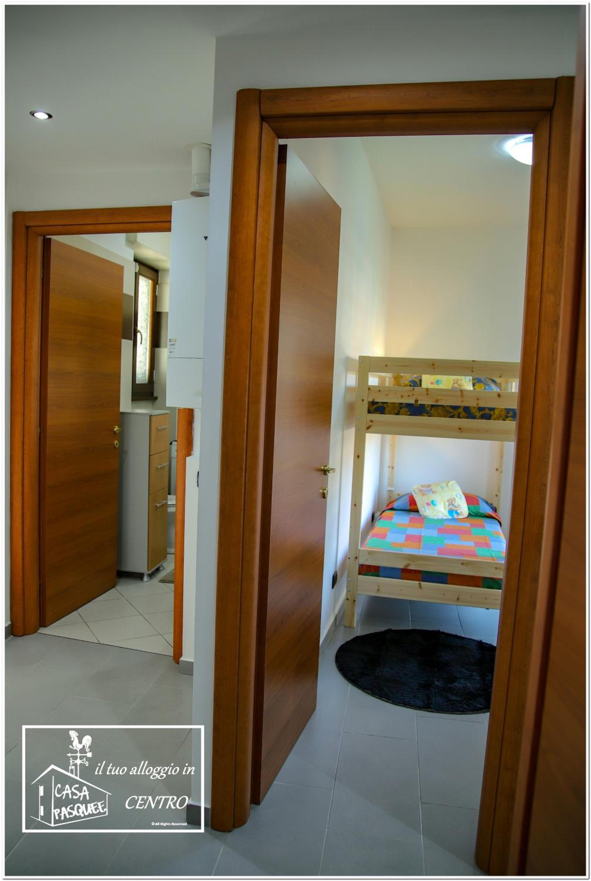 Two-Bedroom House - Photo 15