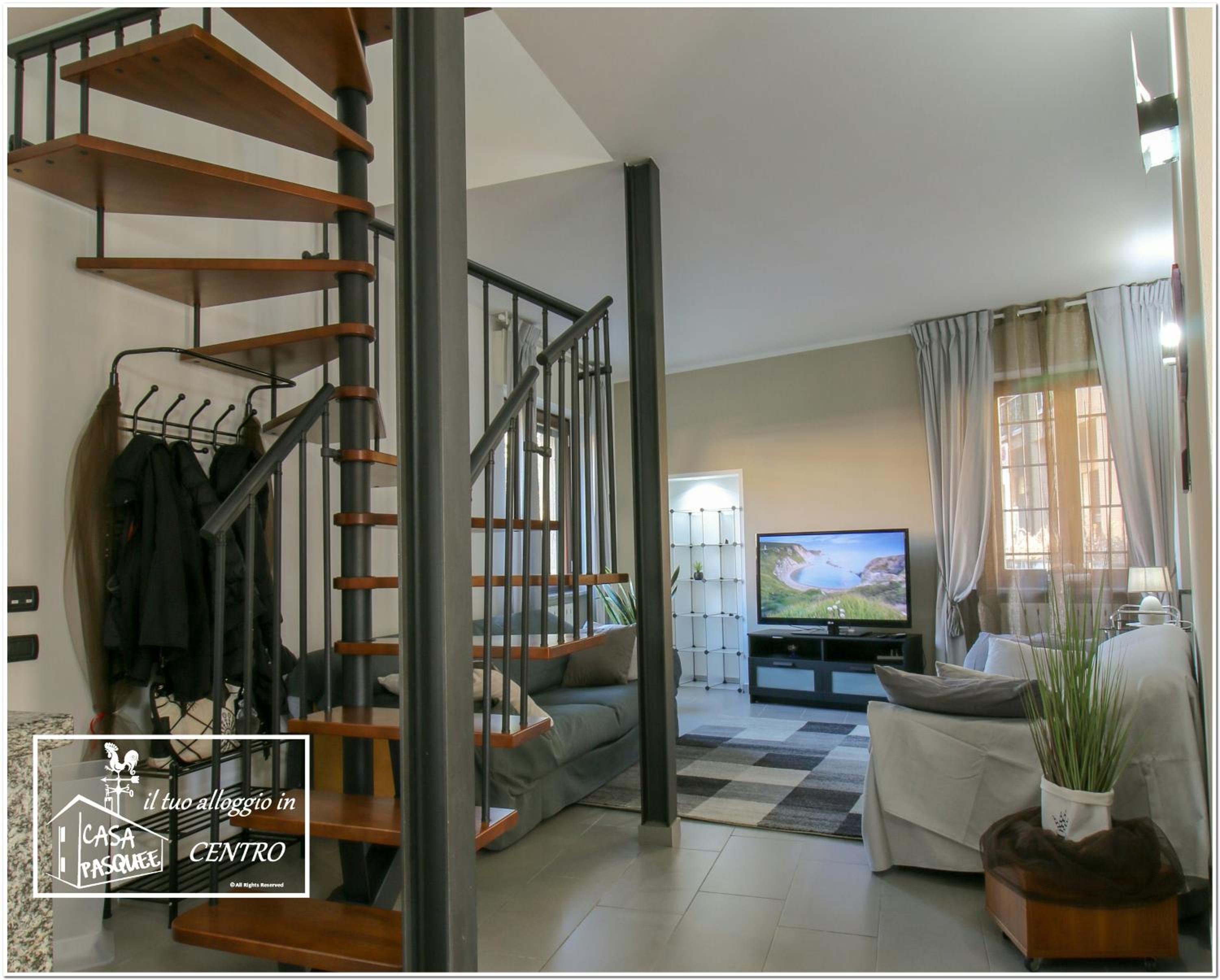 Two-Bedroom House - Photo 18