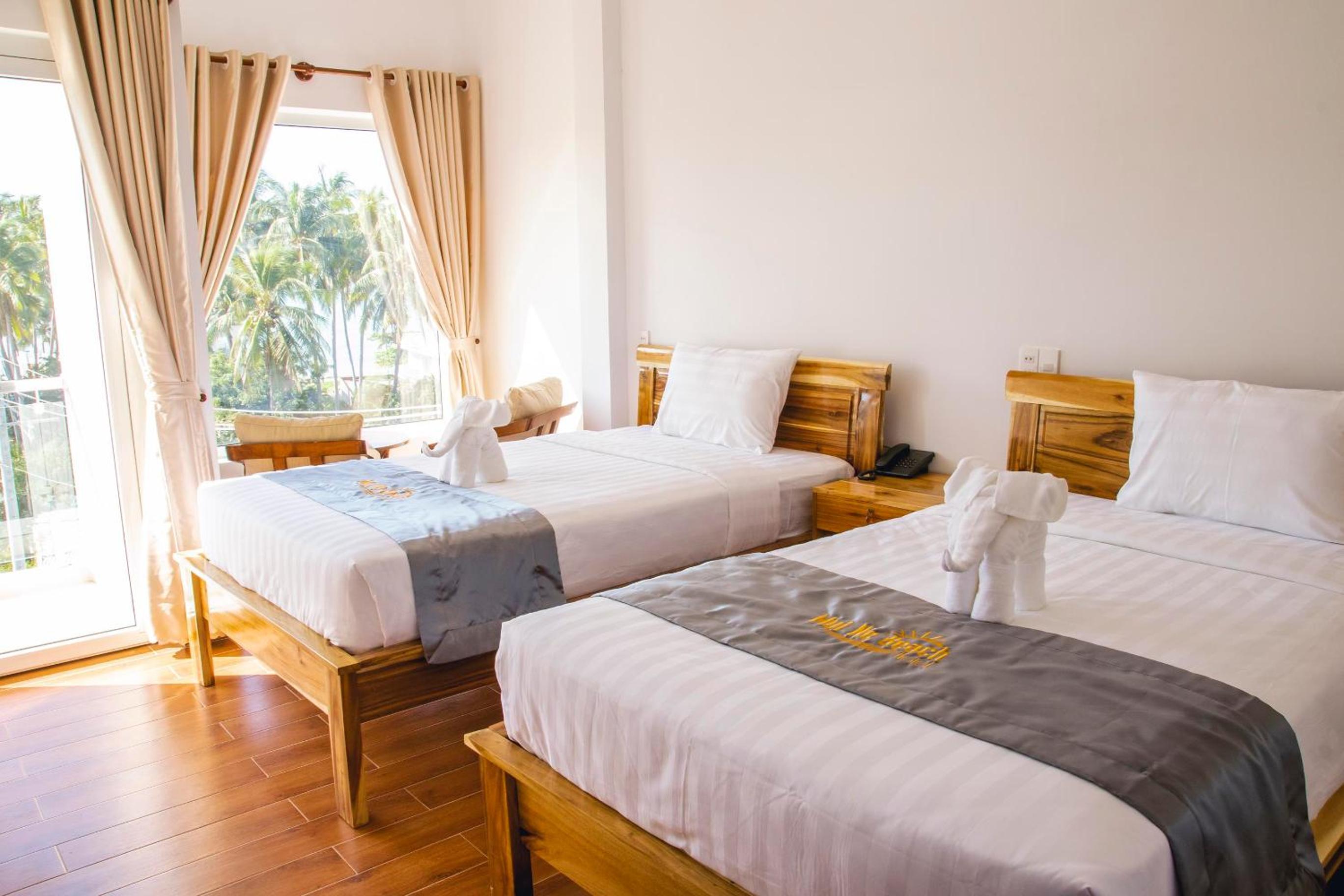 Deluxe Twin Room with Sea View photo 2