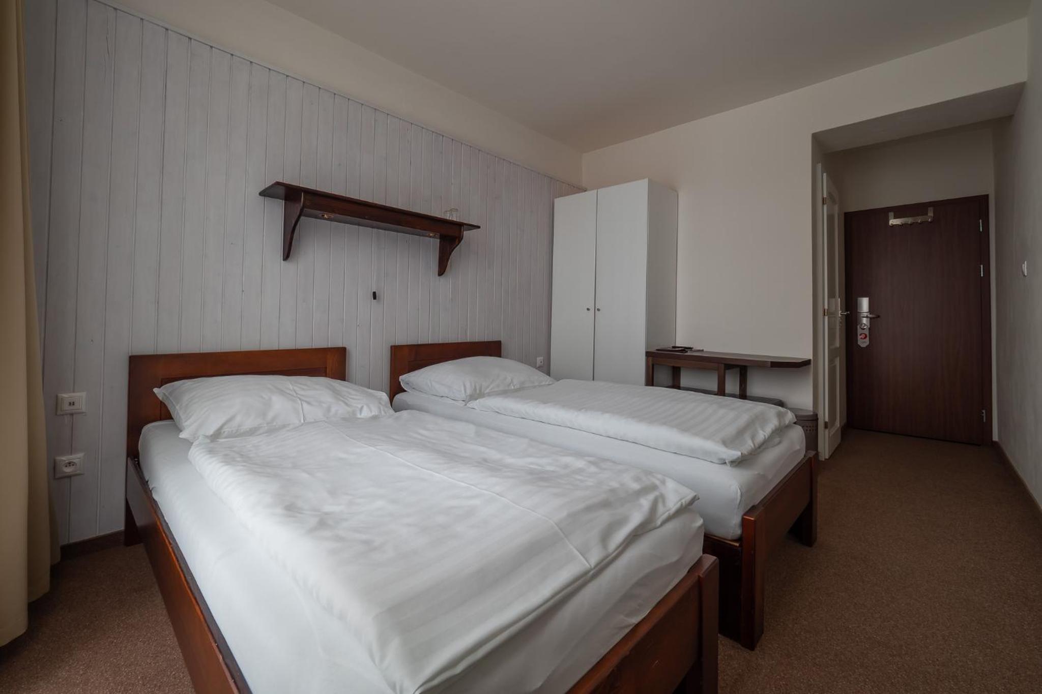Double Or Twin Room With Balcony photo 2