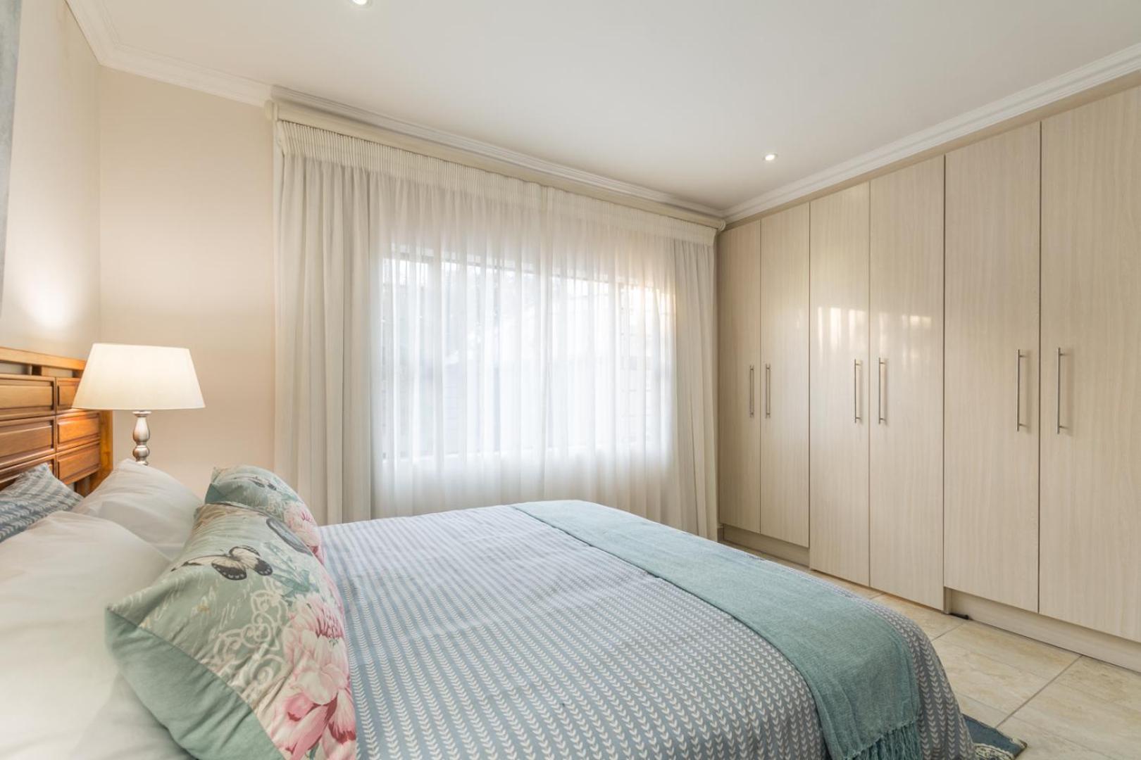 Double Room with Garden View - Photo 4
