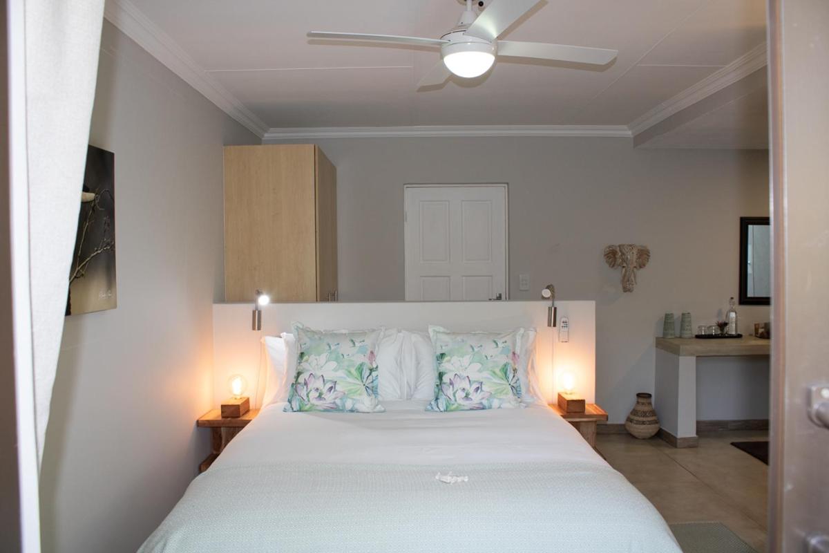  Double Room - Photo 9