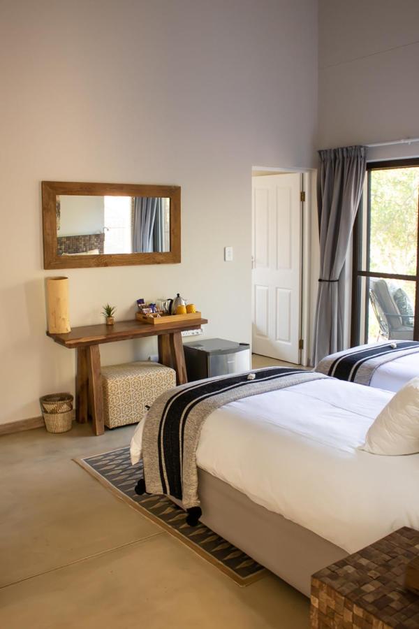 Twin Room - Photo 7