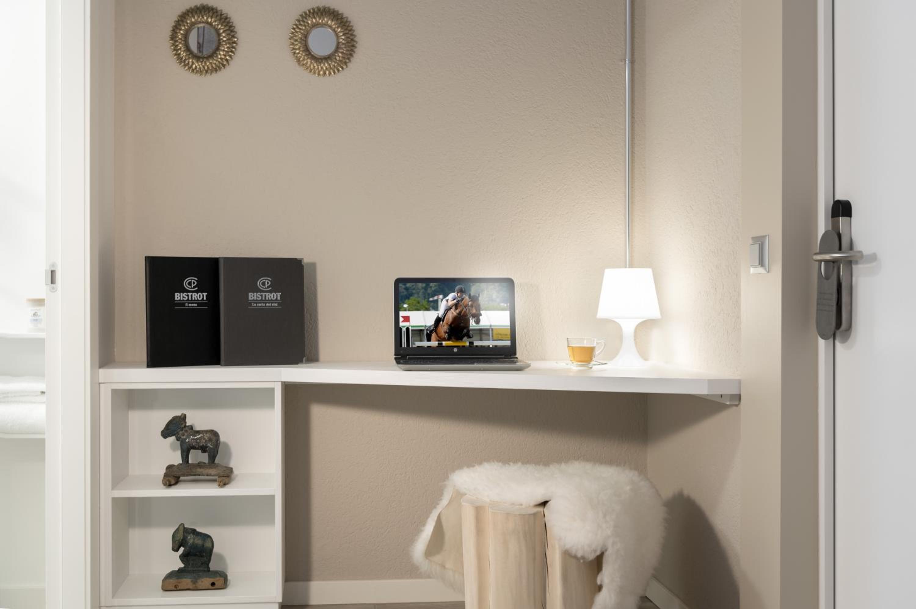 Studio Apartment - Photo 4