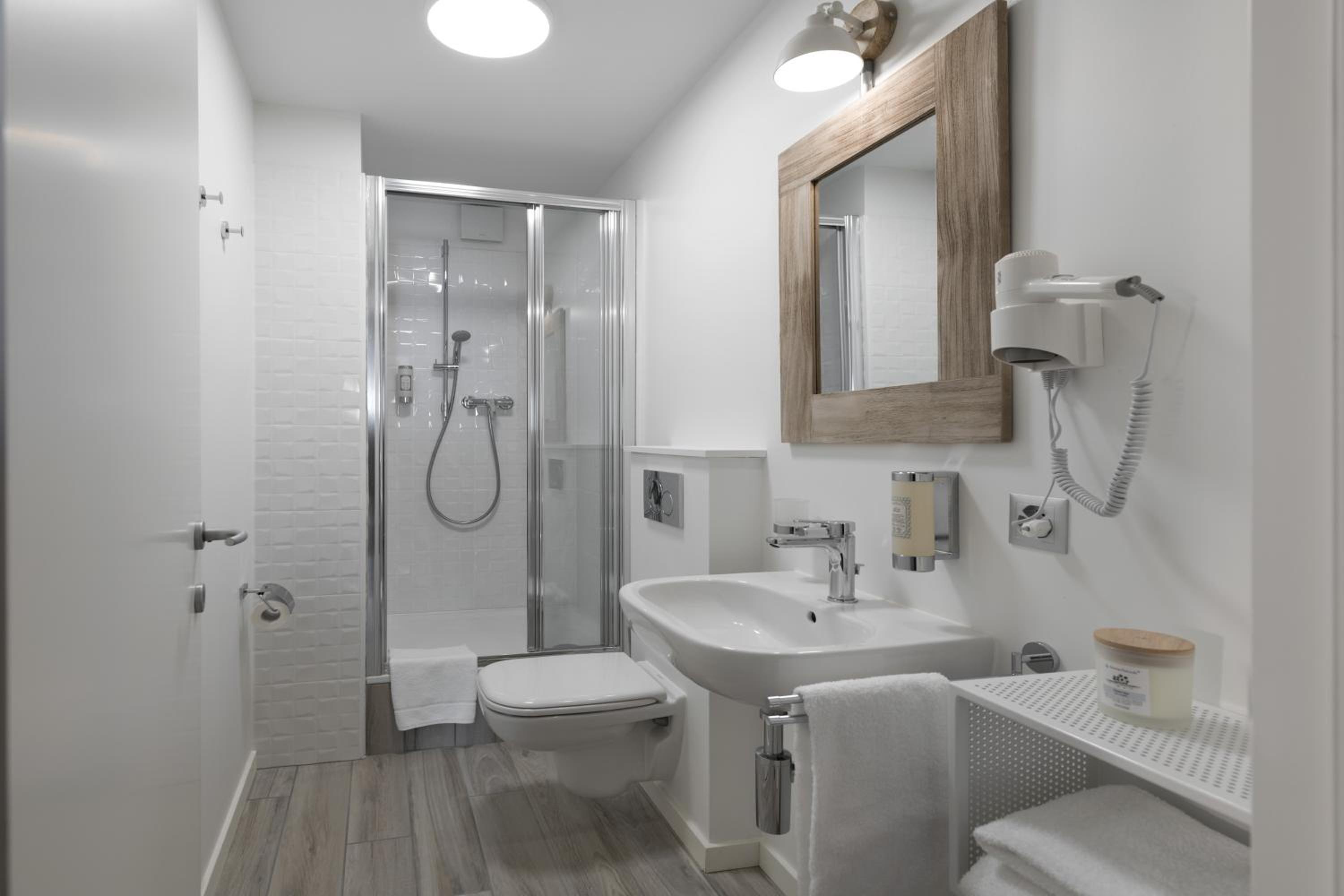 Studio Apartment - Photo 5