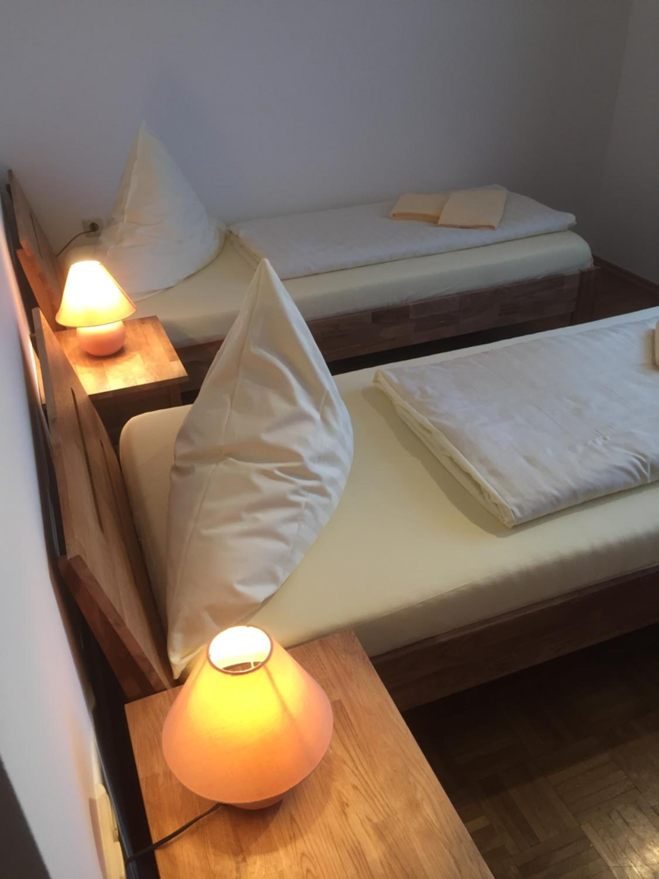 Apartment 3 - Photo 8