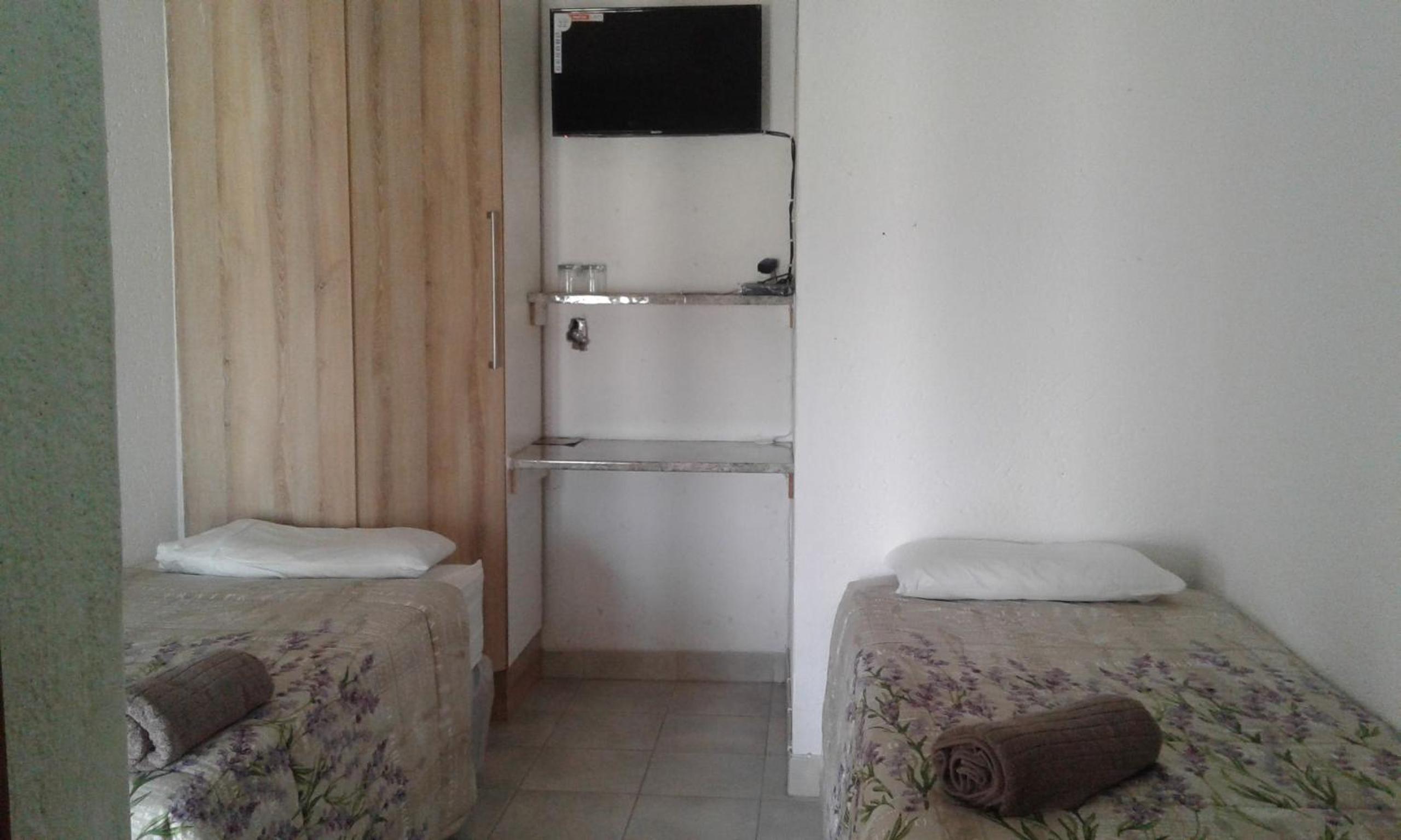 Standard Twin Room with Mountain View photo 2