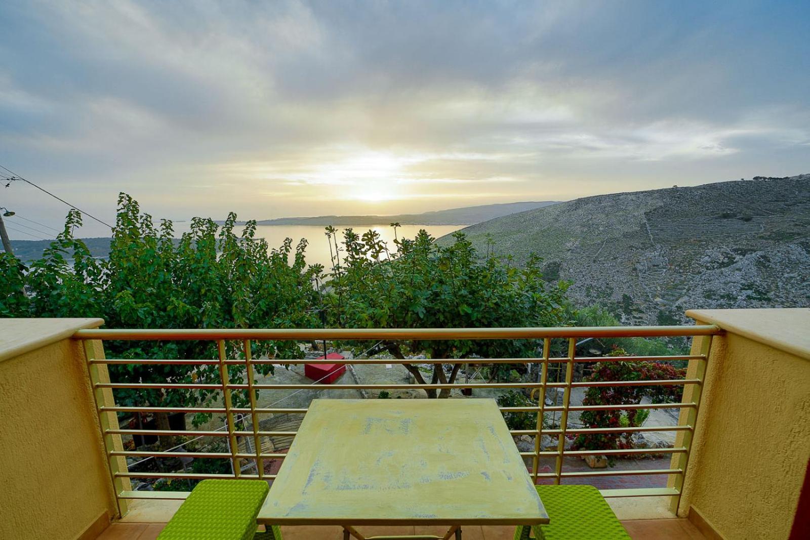 Double or Twin Room with Sea View photo 2