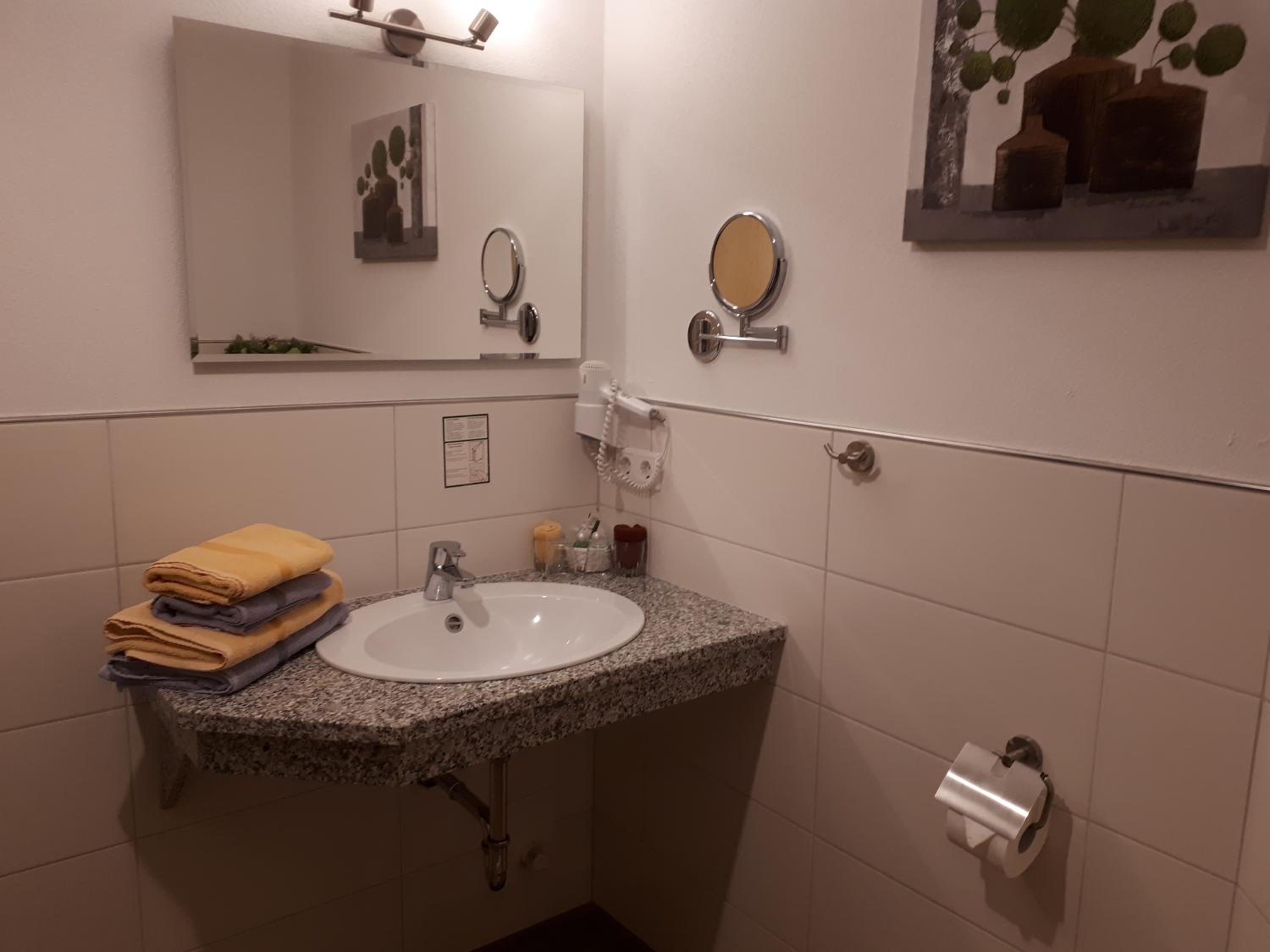 Single Room photo 3