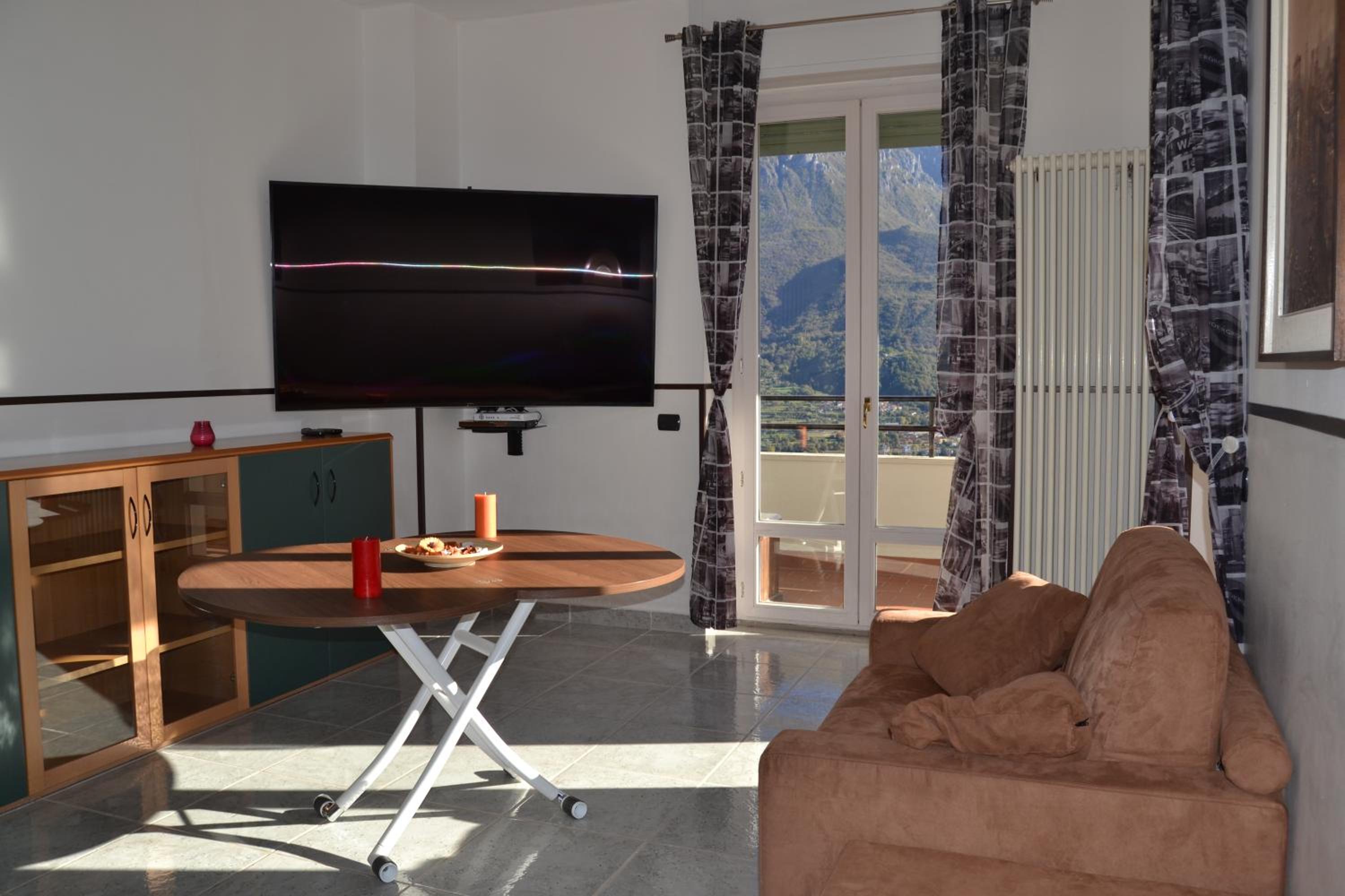 Apartment with Lake View photo 1