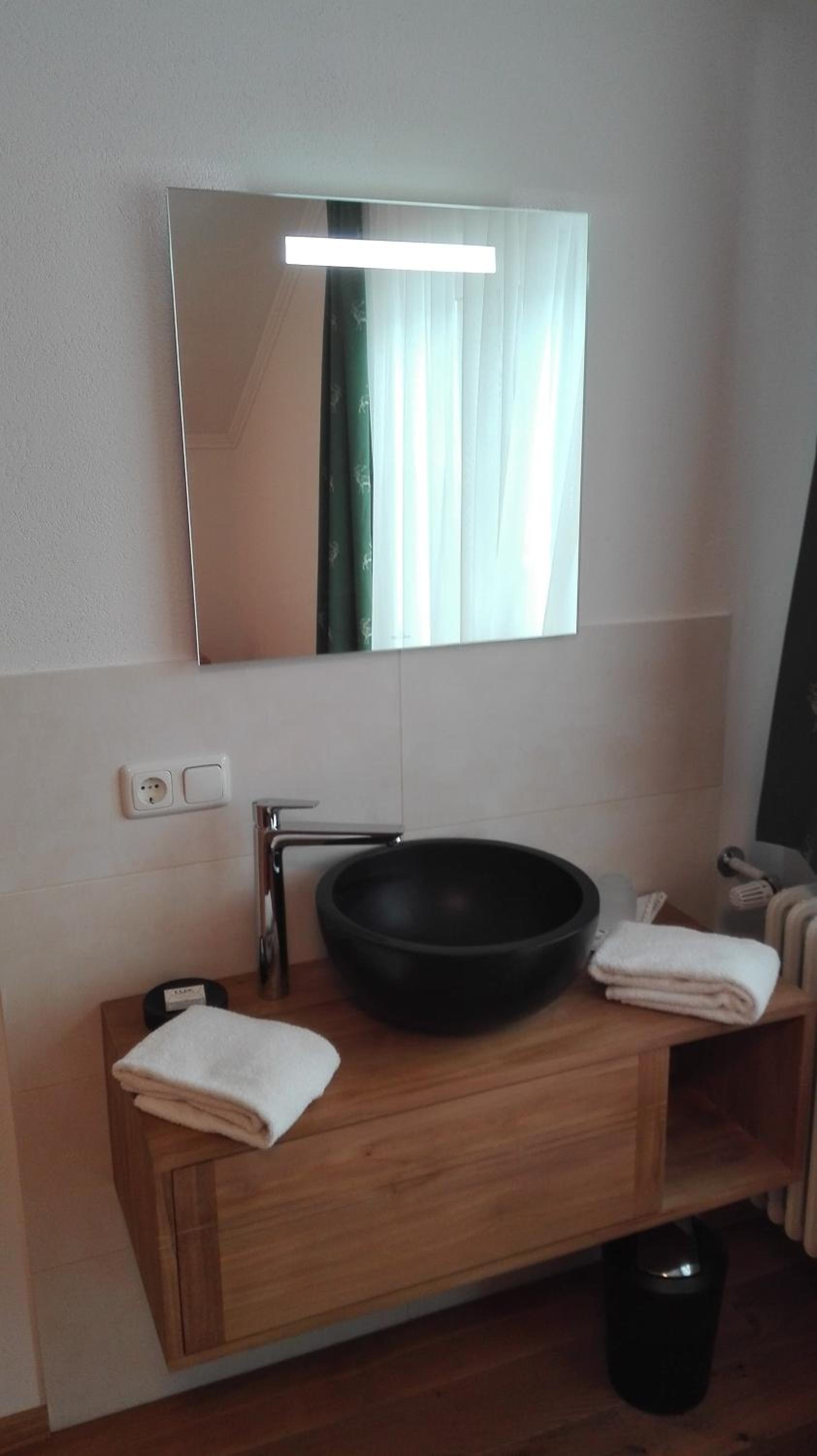 Two-Bedroom Apartment - Photo 7