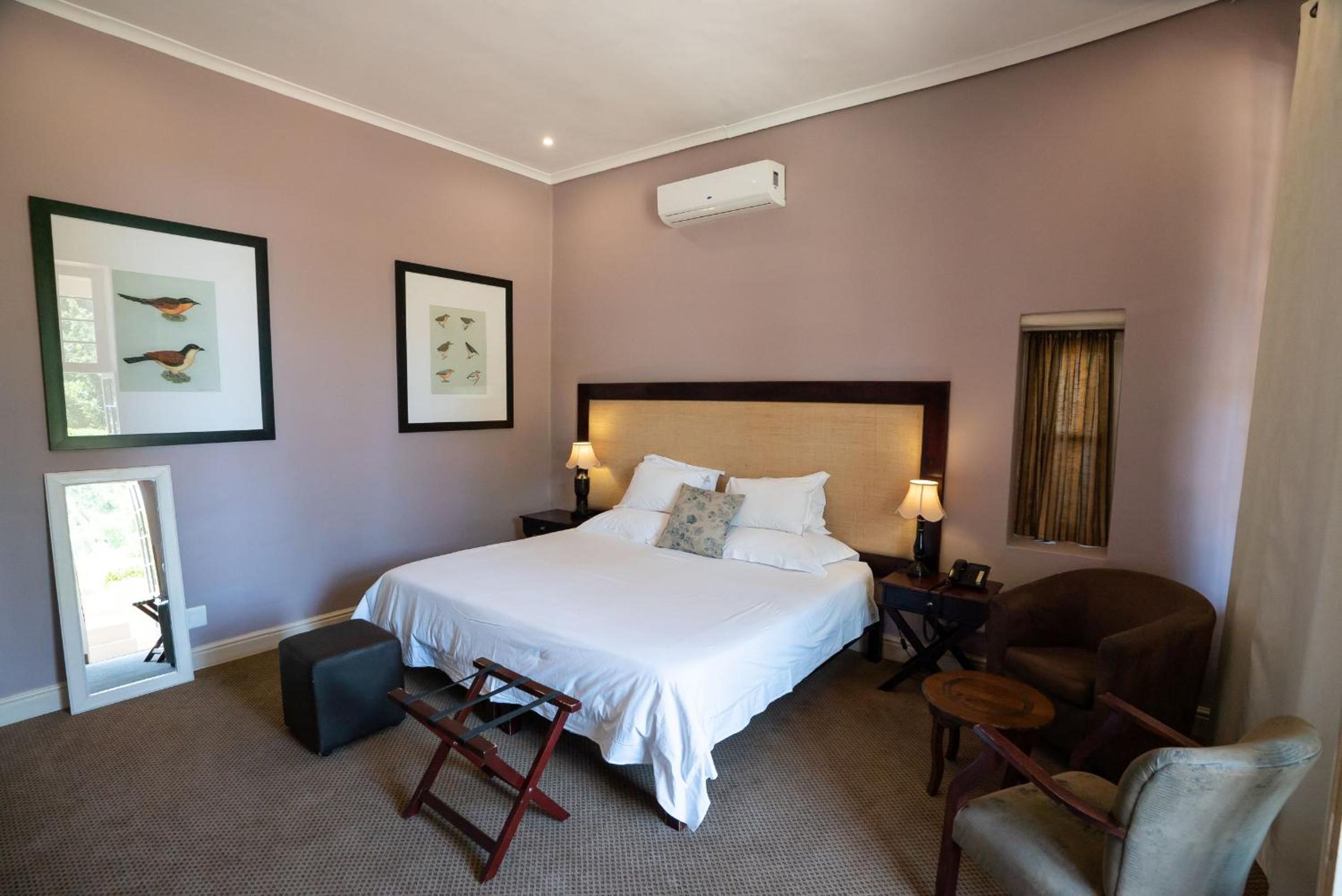 Grande Garden King or Twin Room