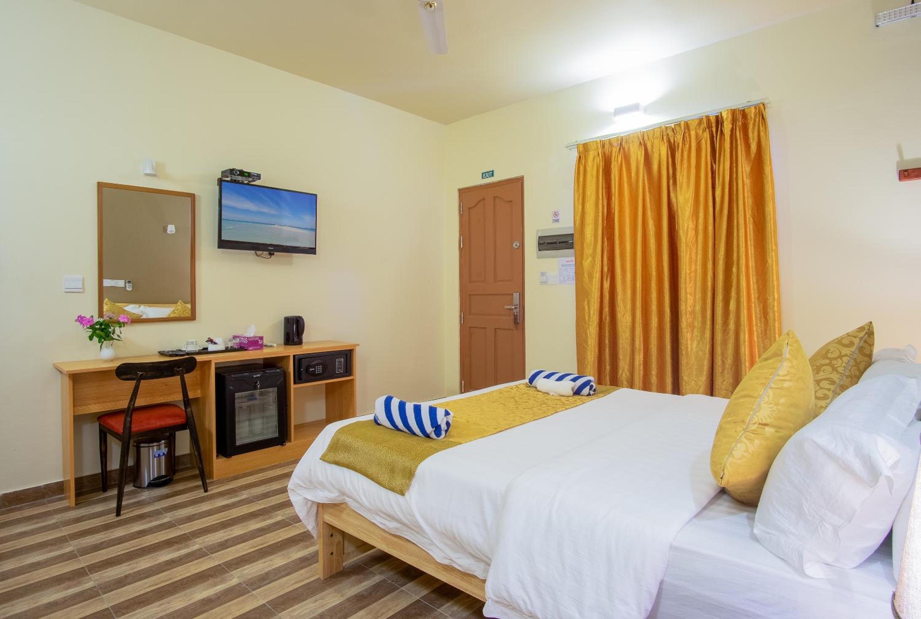 Deluxe Double or Twin Room with Garden View - Photo 6