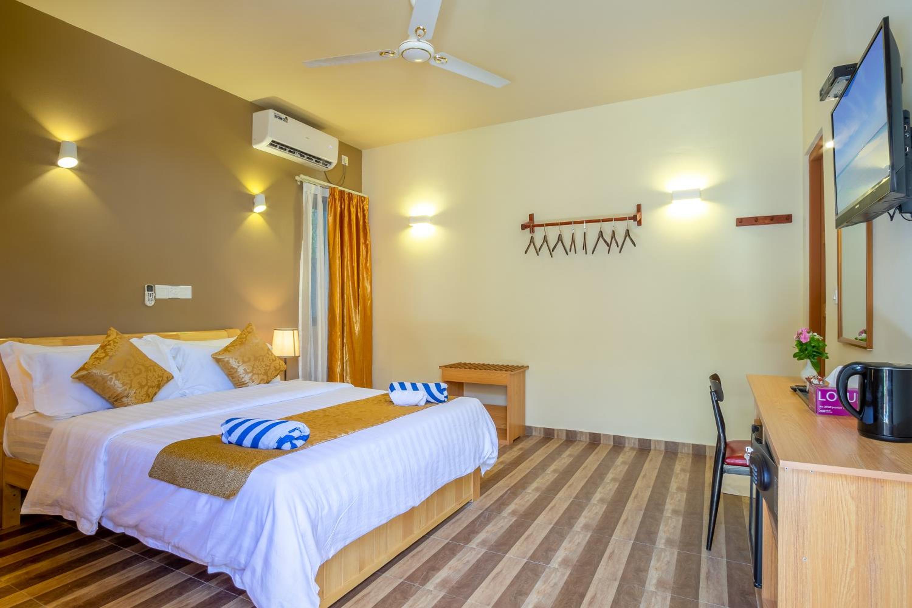 Deluxe Double or Twin Room with Garden View - Photo 7