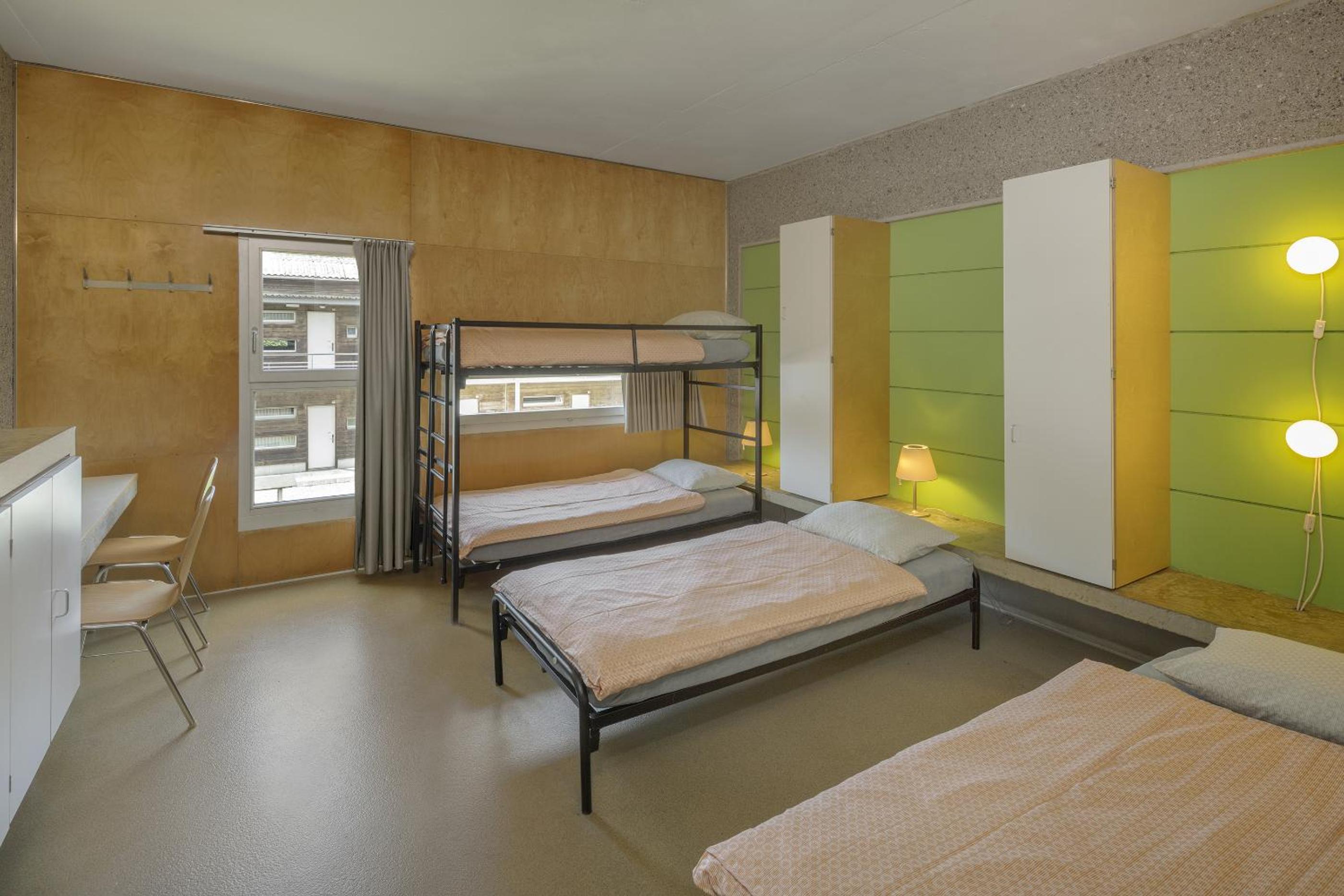 Single Bed in Quadruple Room photo 1