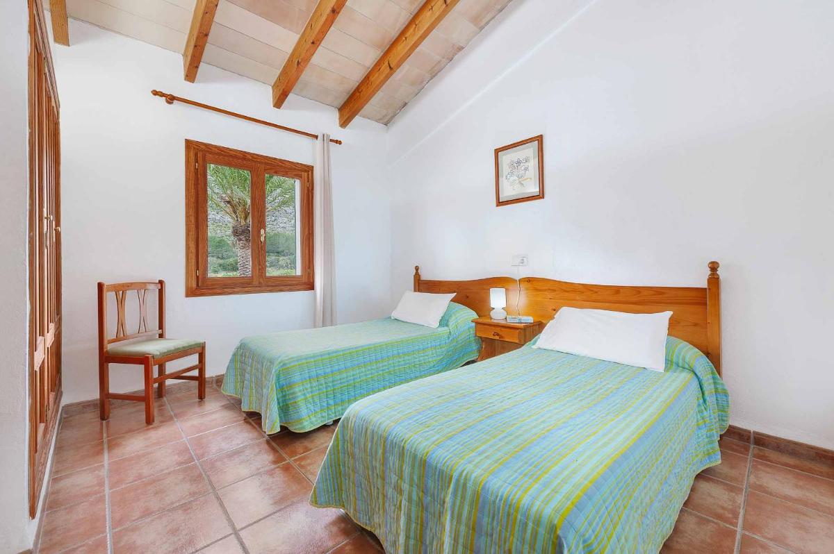 Four-Bedroom Villa photo 1