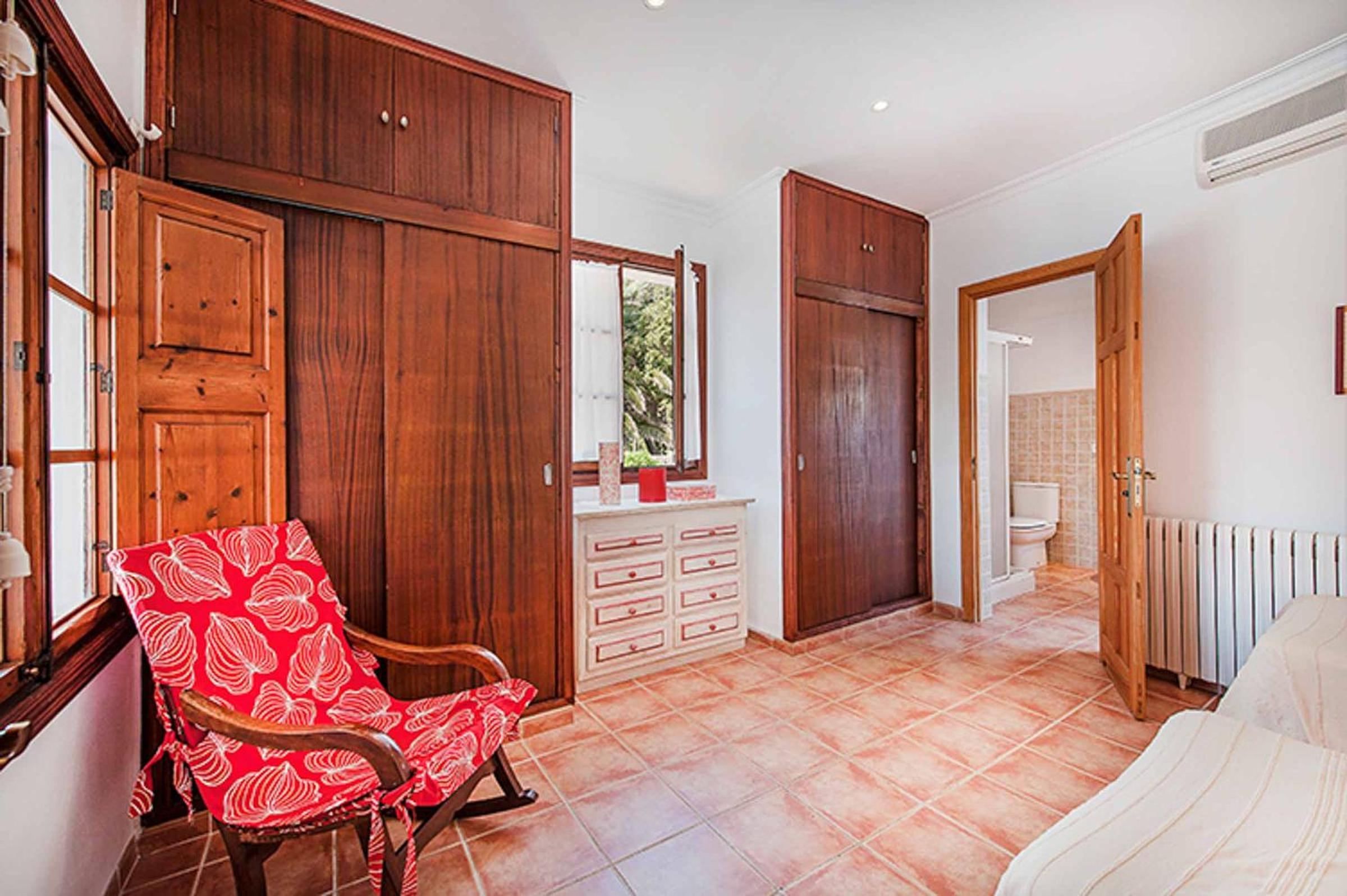 Villa de Tres Habitaciones