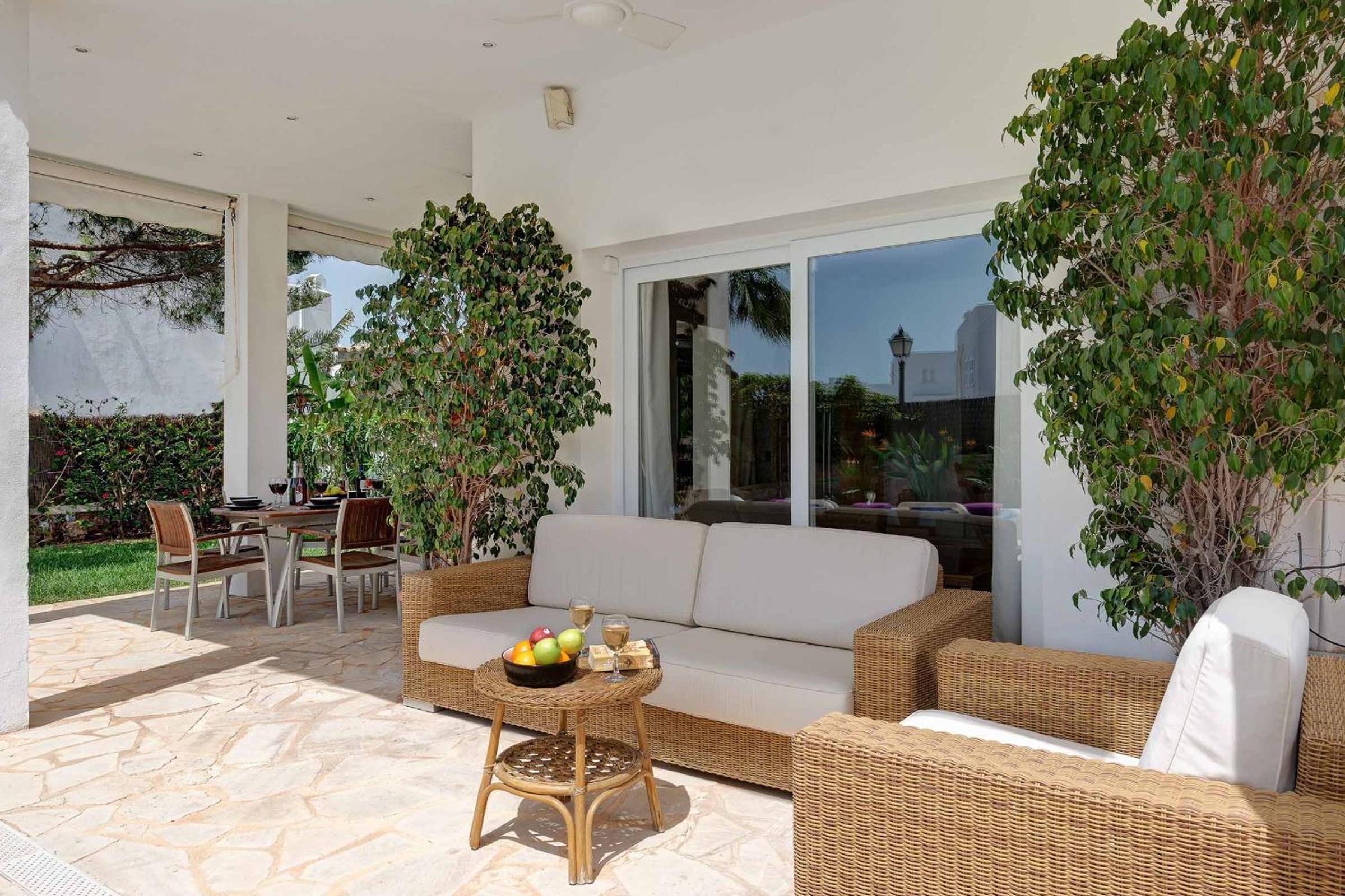 Three-Bedroom Villa photo 1