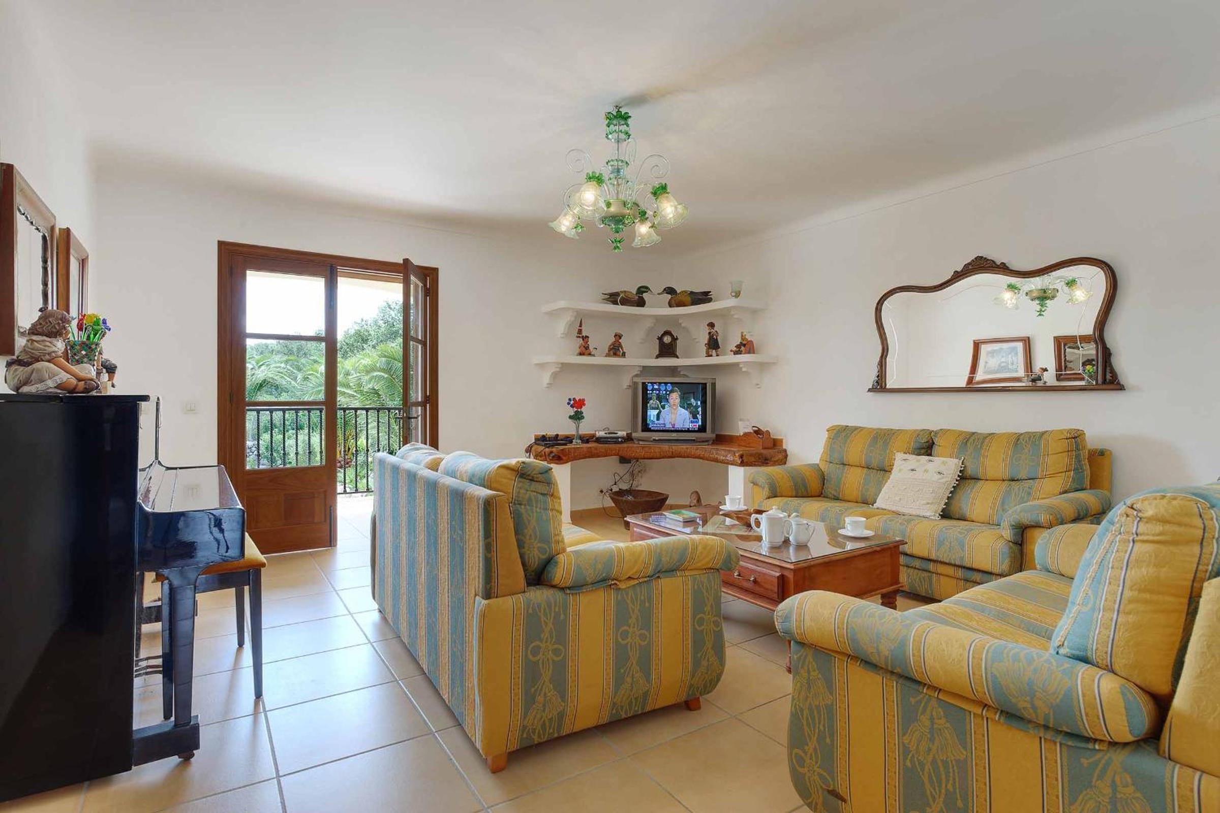 Villa de Cuatro Habitaciones